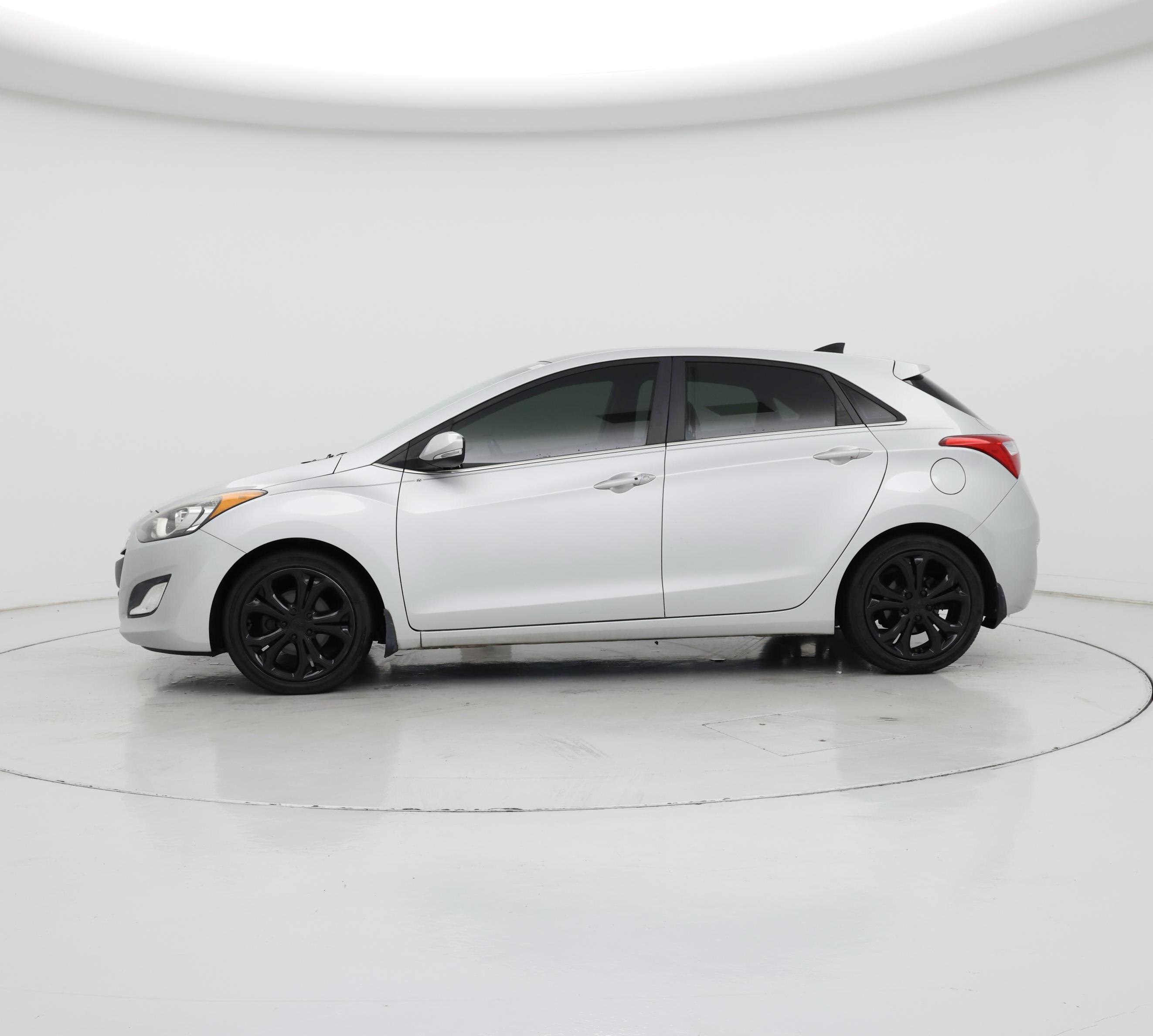 Thumbnail: 2013 Hyundai Elantra - 3
