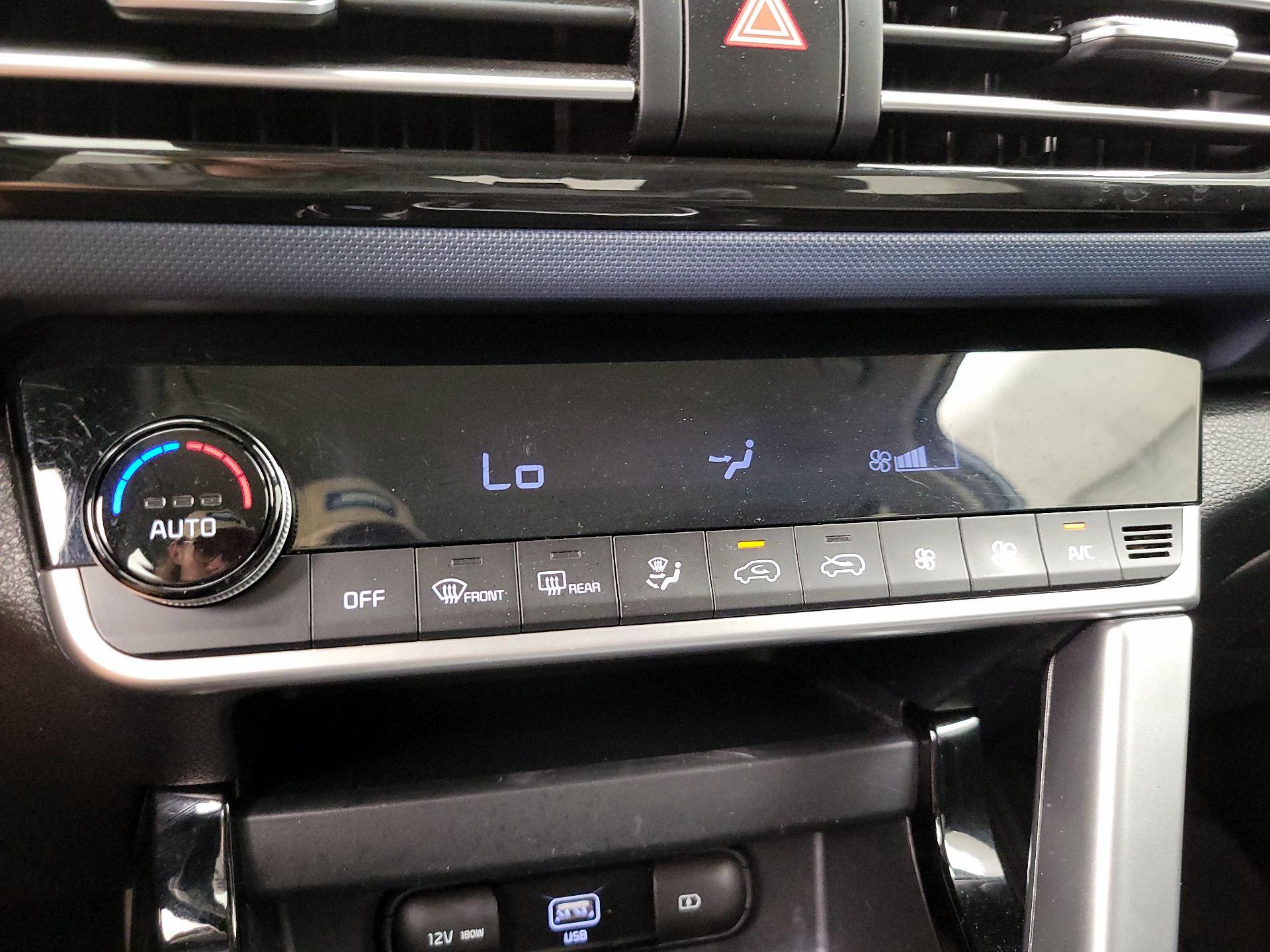 Thumbnail: 2022 Kia Seltos - 17