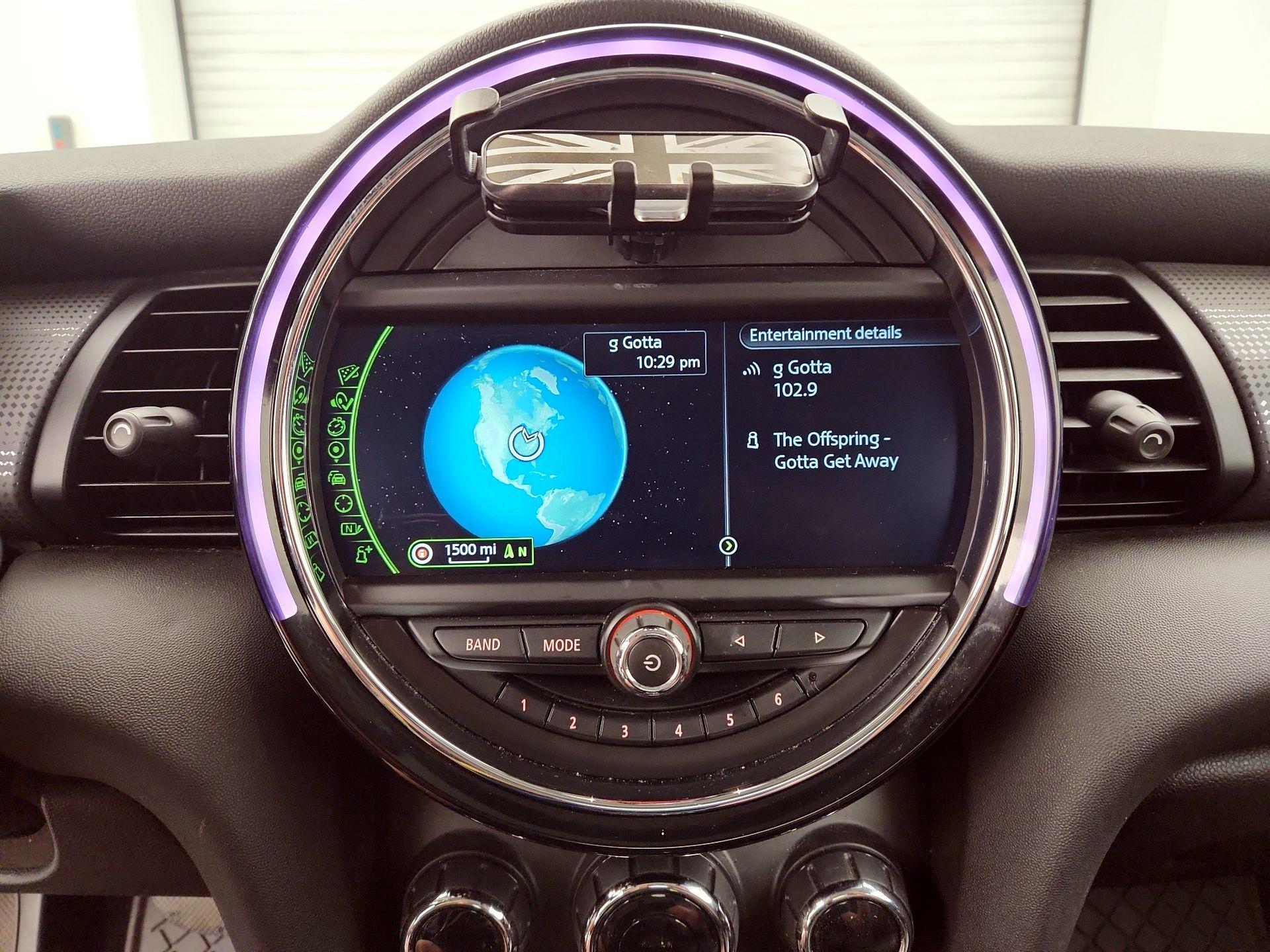 Thumbnail: 2017 MINI Cooper Hardtop - 14