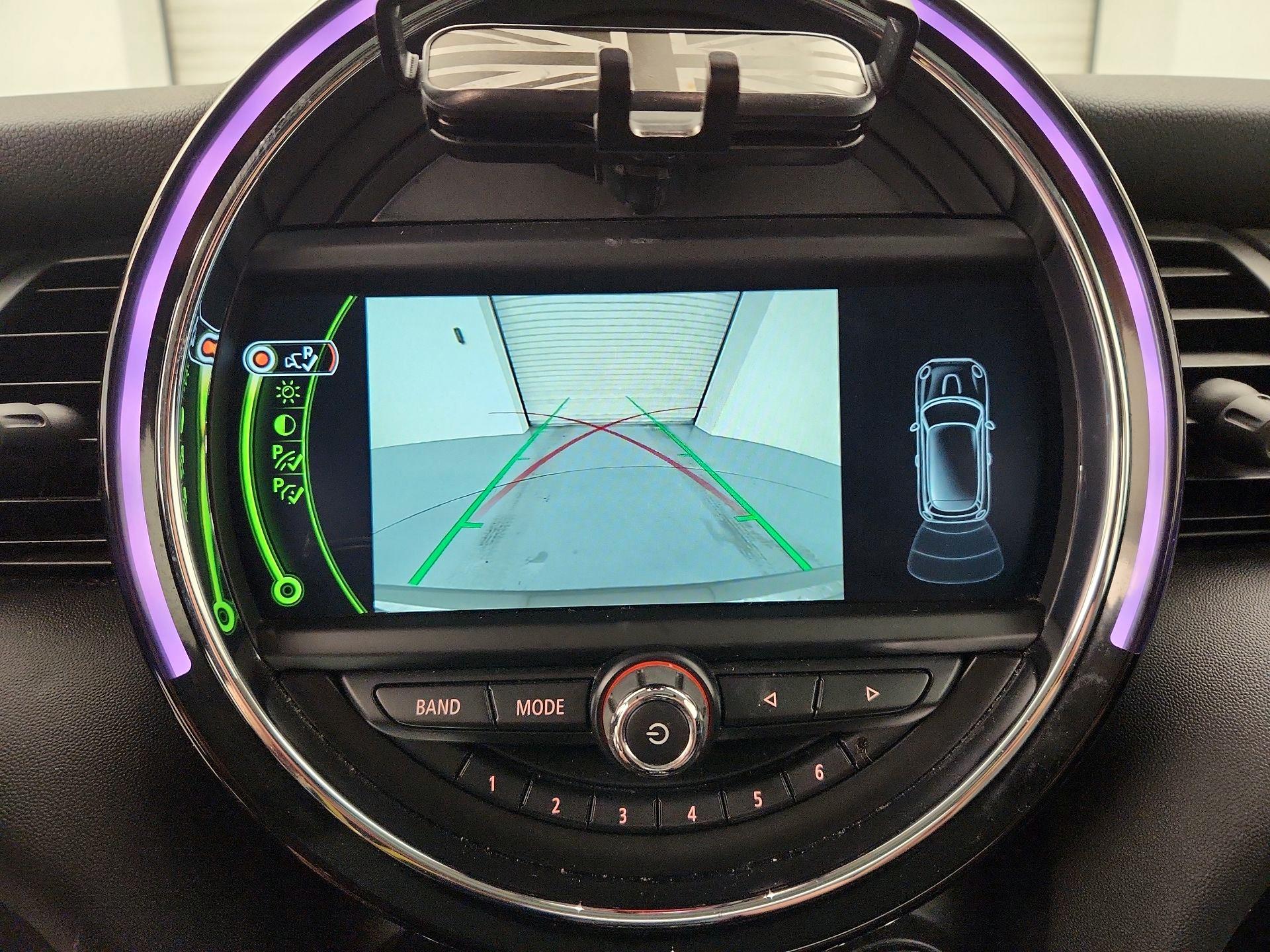 Thumbnail: 2017 MINI Cooper Hardtop - 15