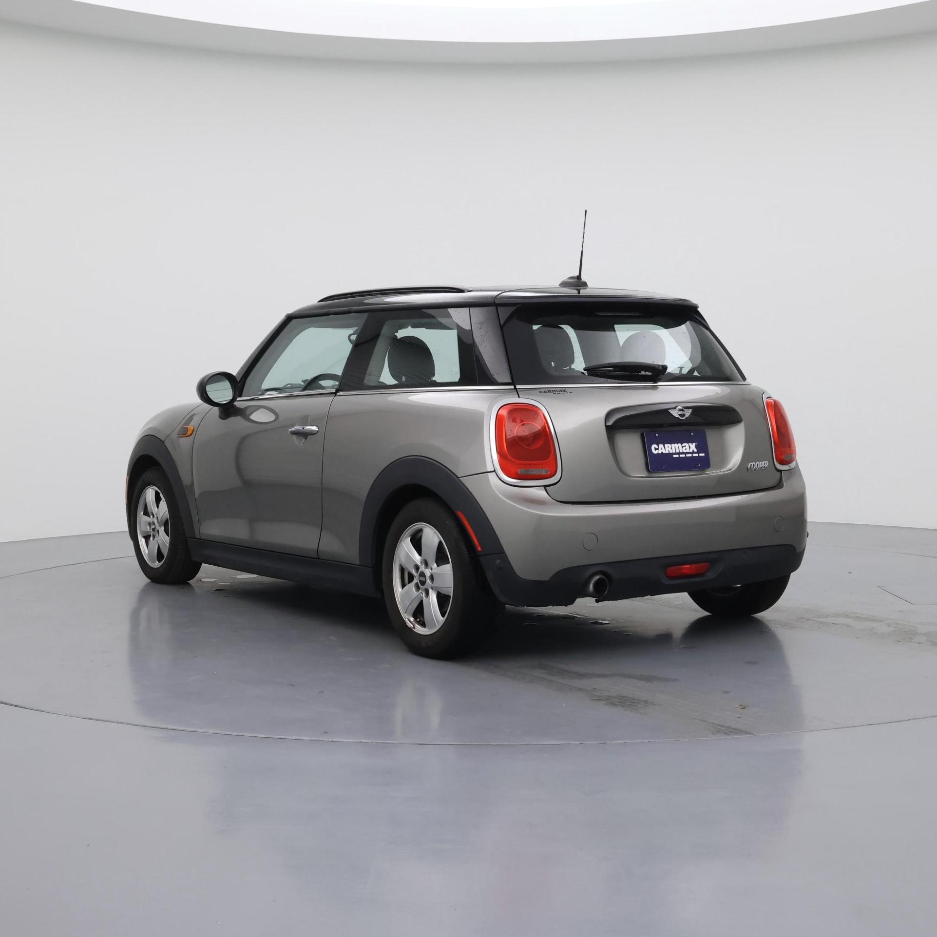 Thumbnail: 2017 MINI Cooper Hardtop - 2