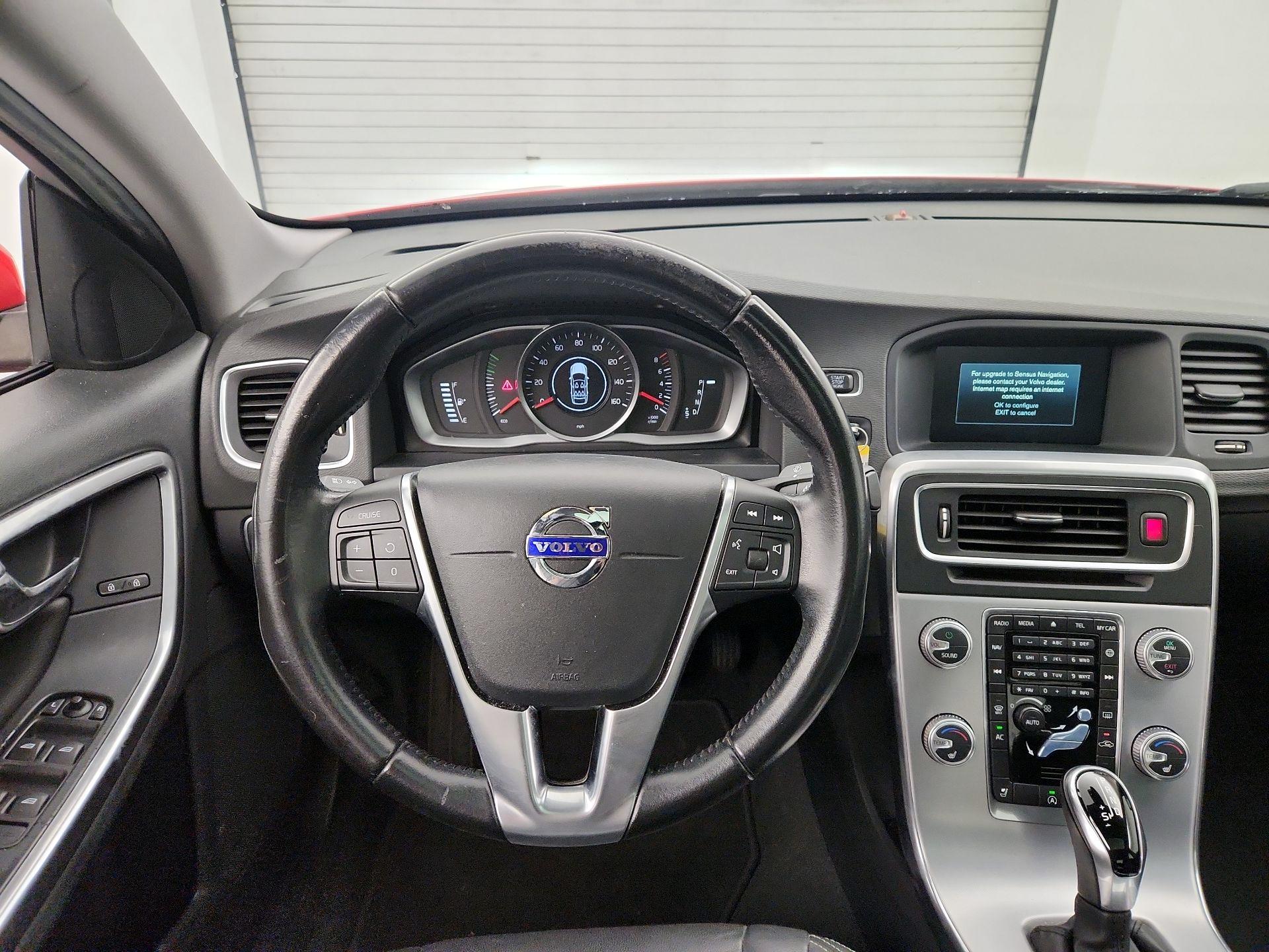 Thumbnail: 2017 Volvo S60 - 10