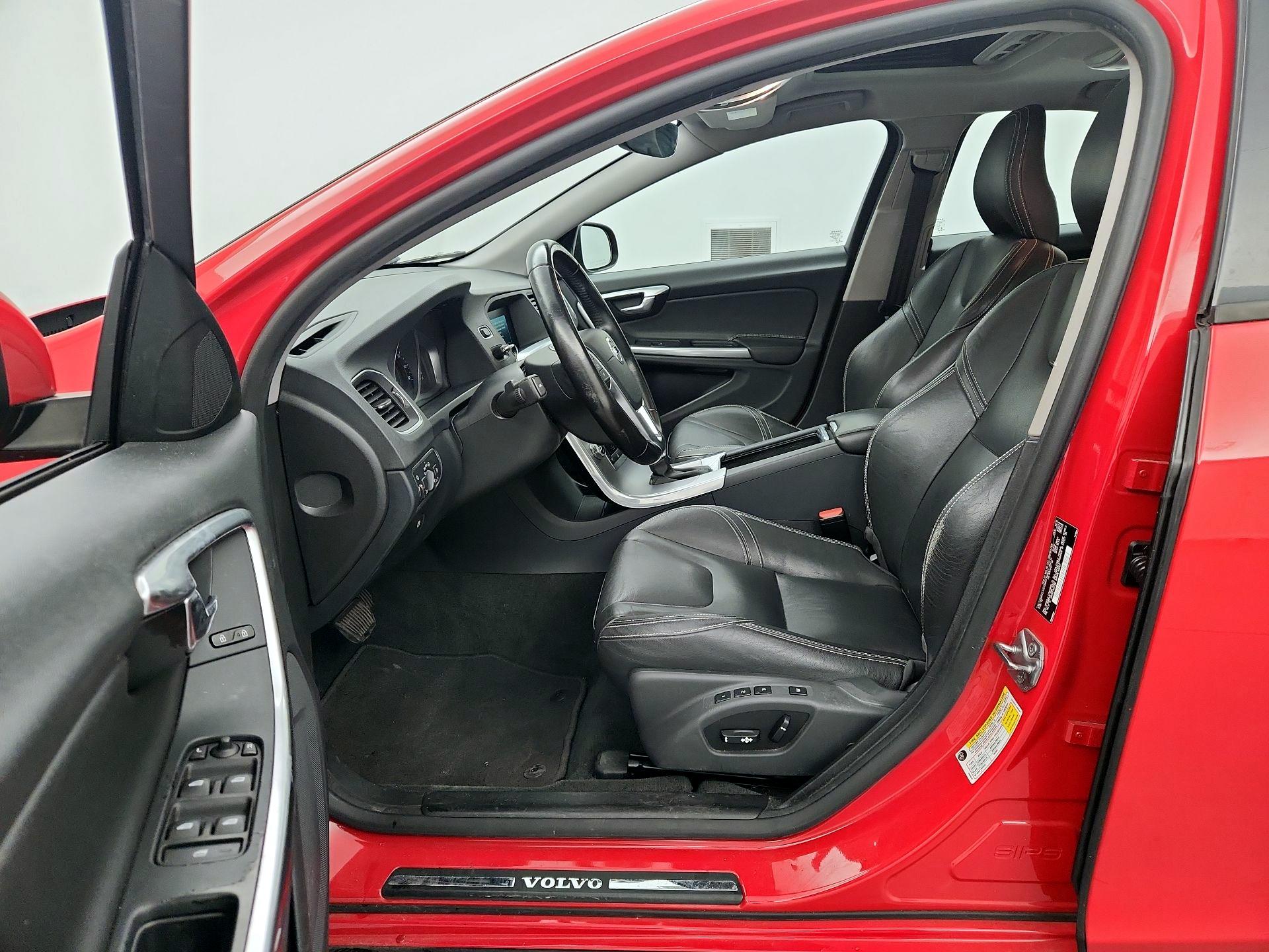 Thumbnail: 2017 Volvo S60 - 11