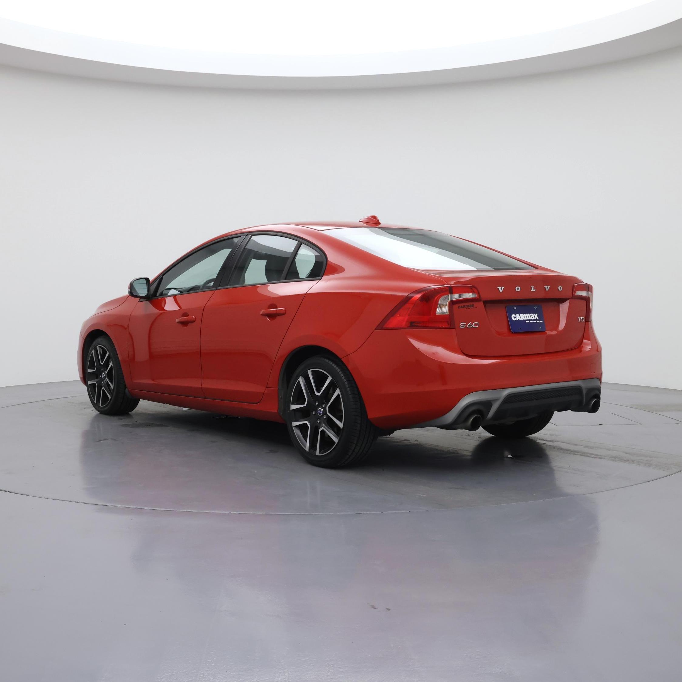 Thumbnail: 2017 Volvo S60 - 2