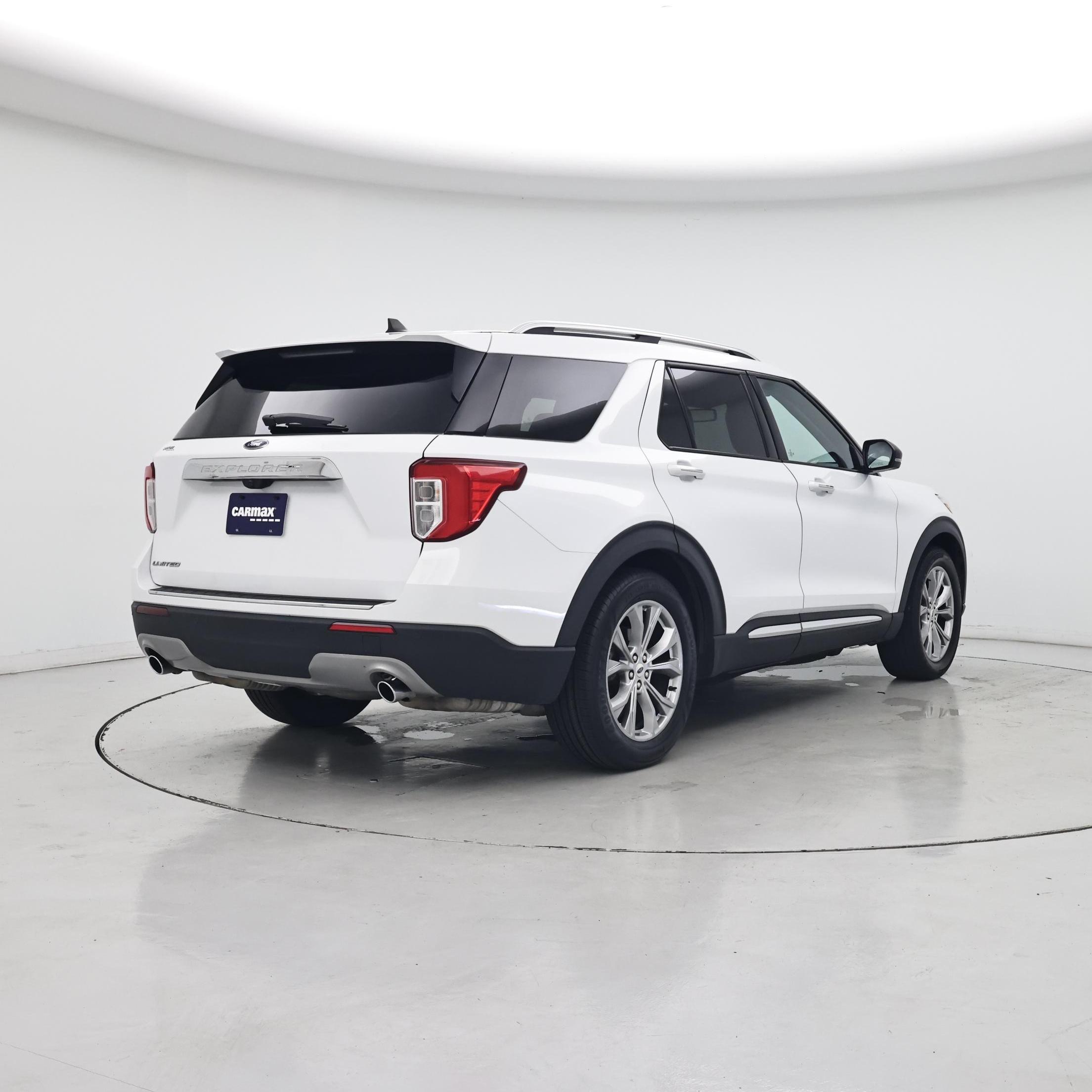 Thumbnail: 2021 Ford Explorer - 8