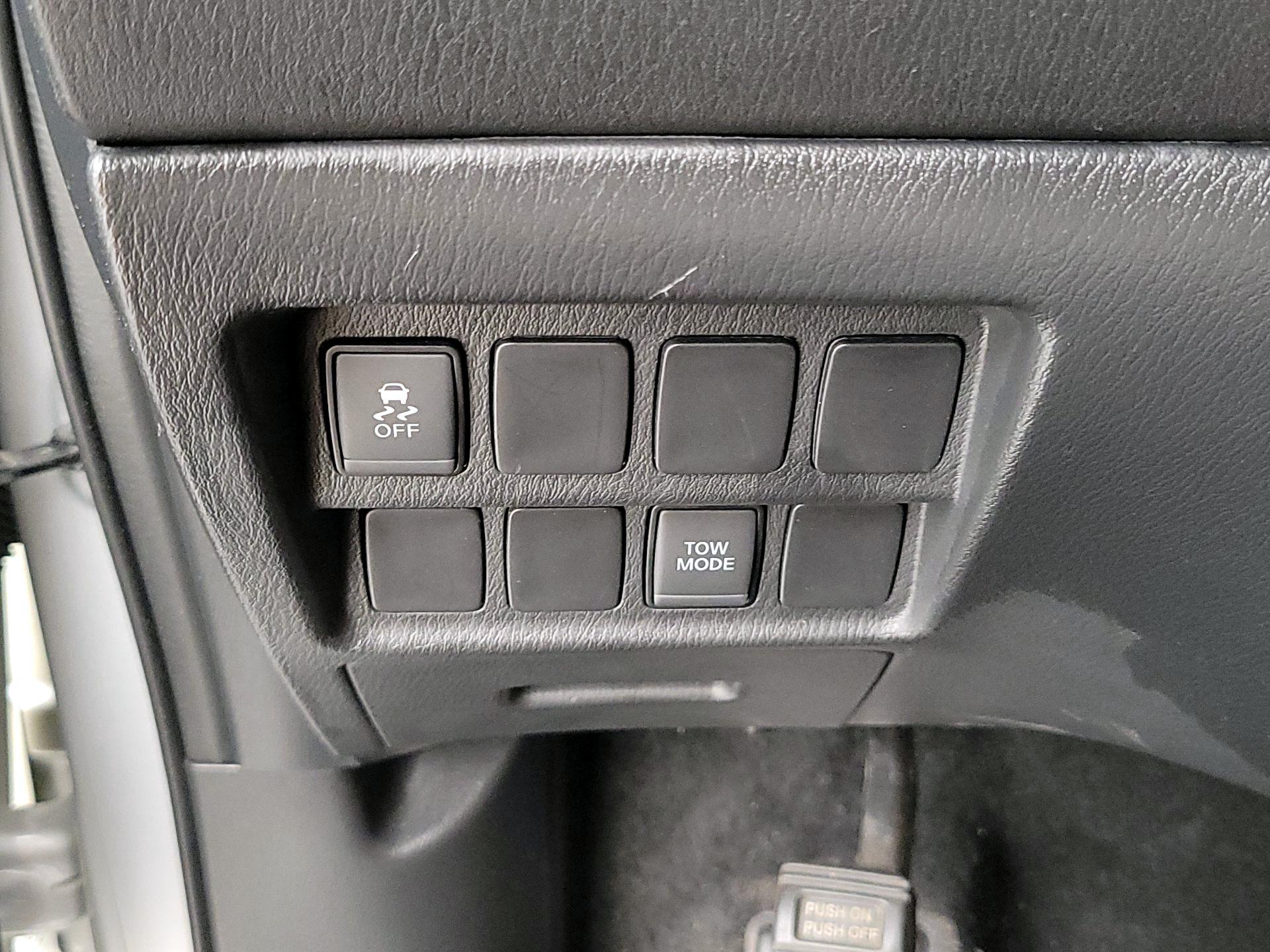 Thumbnail: 2019 Nissan Pathfinder - 13