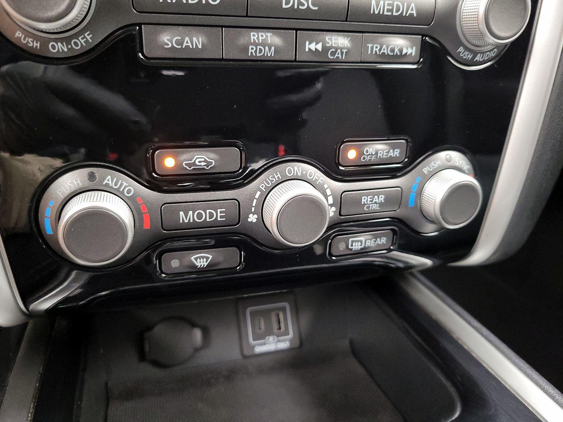 Thumbnail: 2019 Nissan Pathfinder - 16