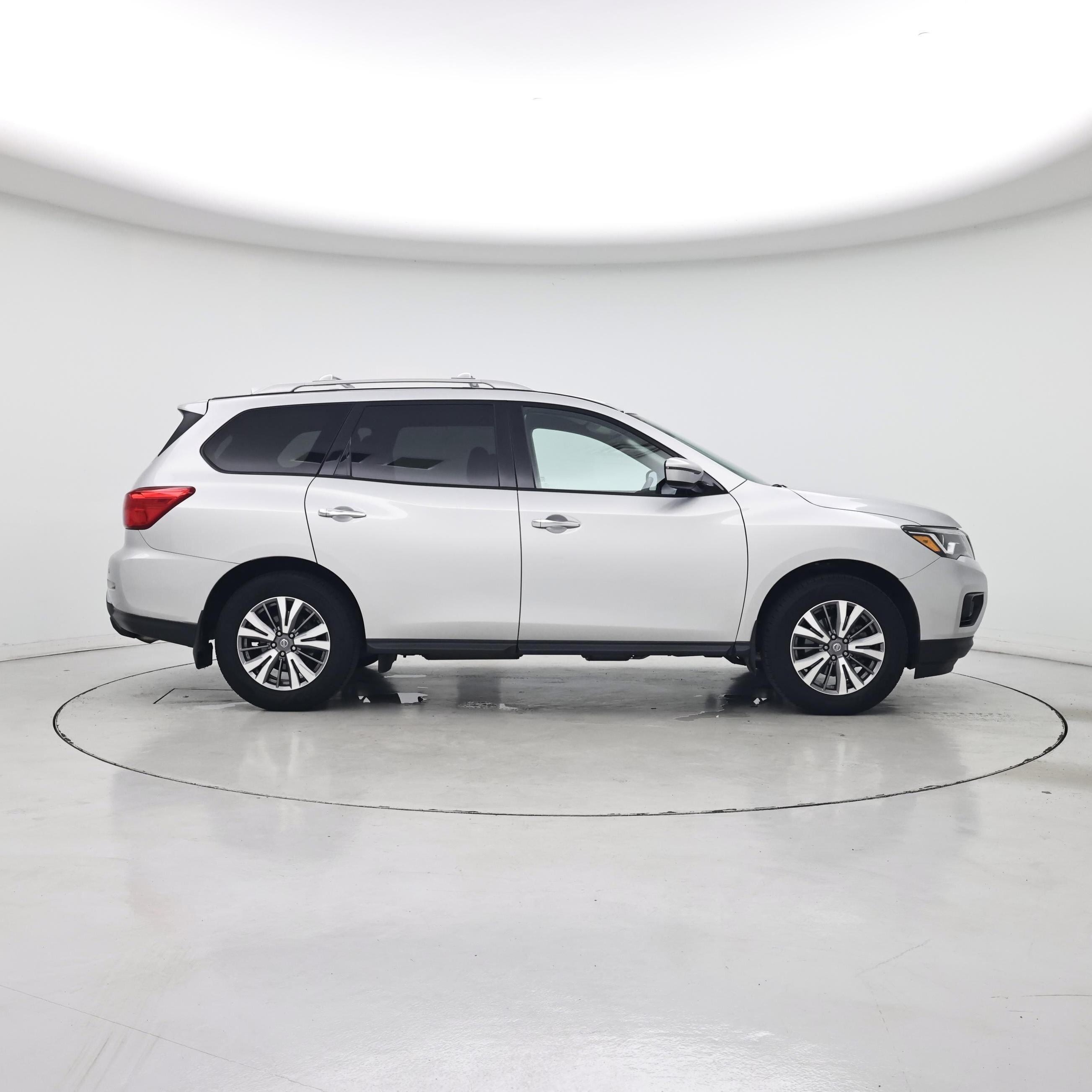 Thumbnail: 2019 Nissan Pathfinder - 7