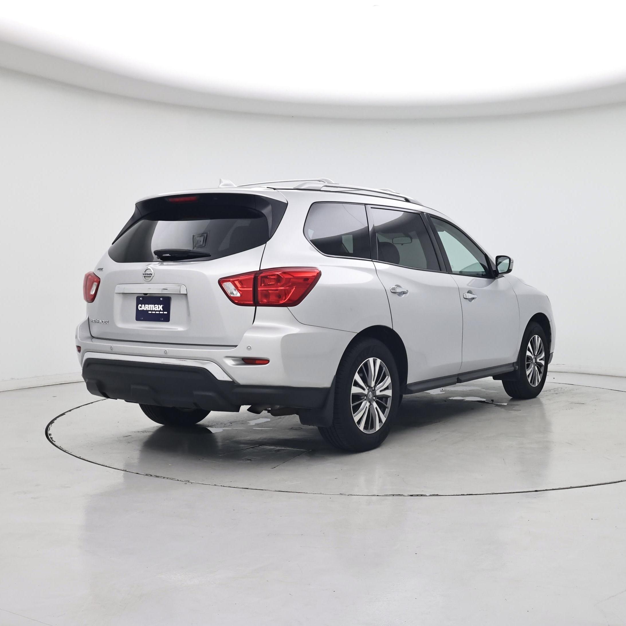 Thumbnail: 2019 Nissan Pathfinder - 8
