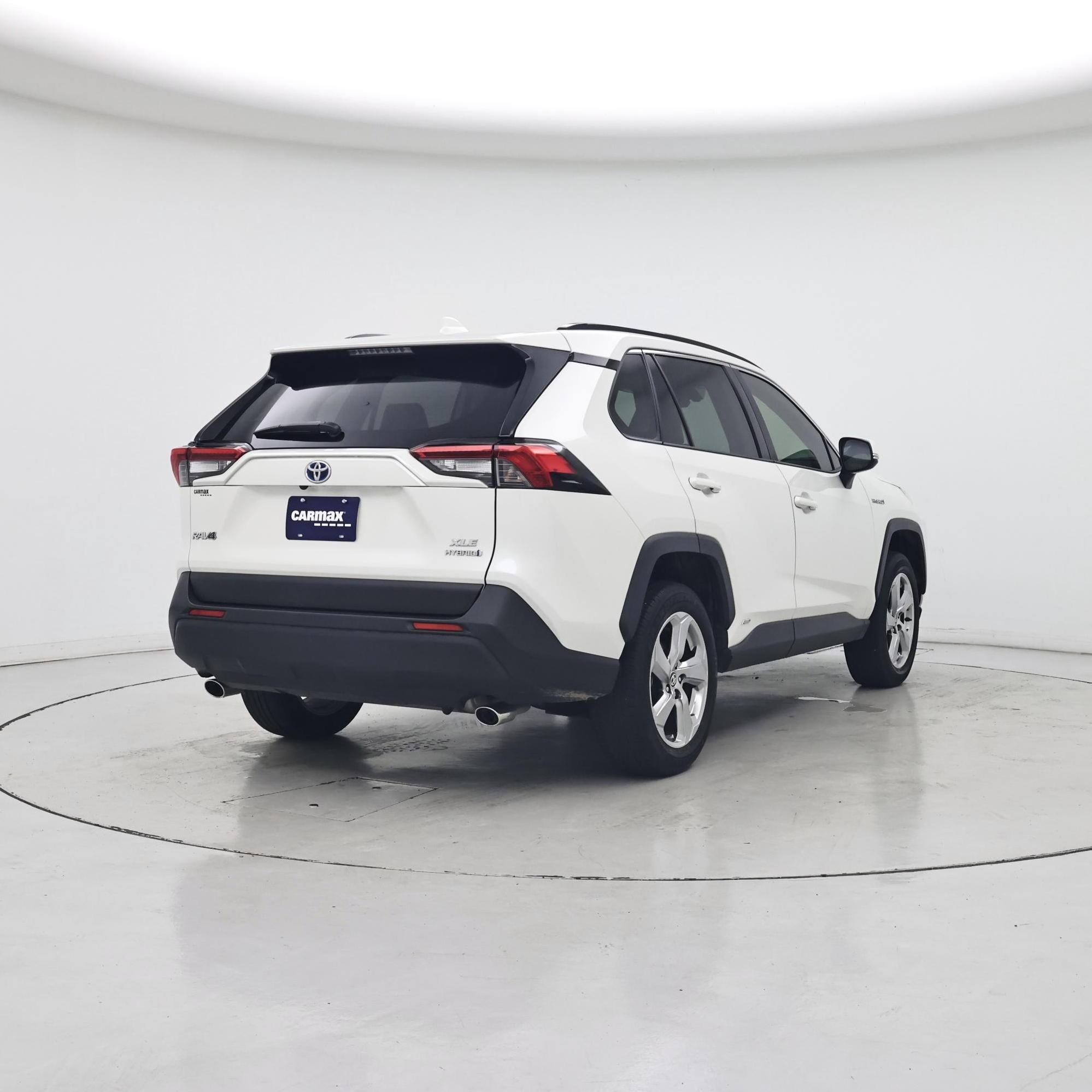 Thumbnail: 2021 Toyota RAV4 - 8