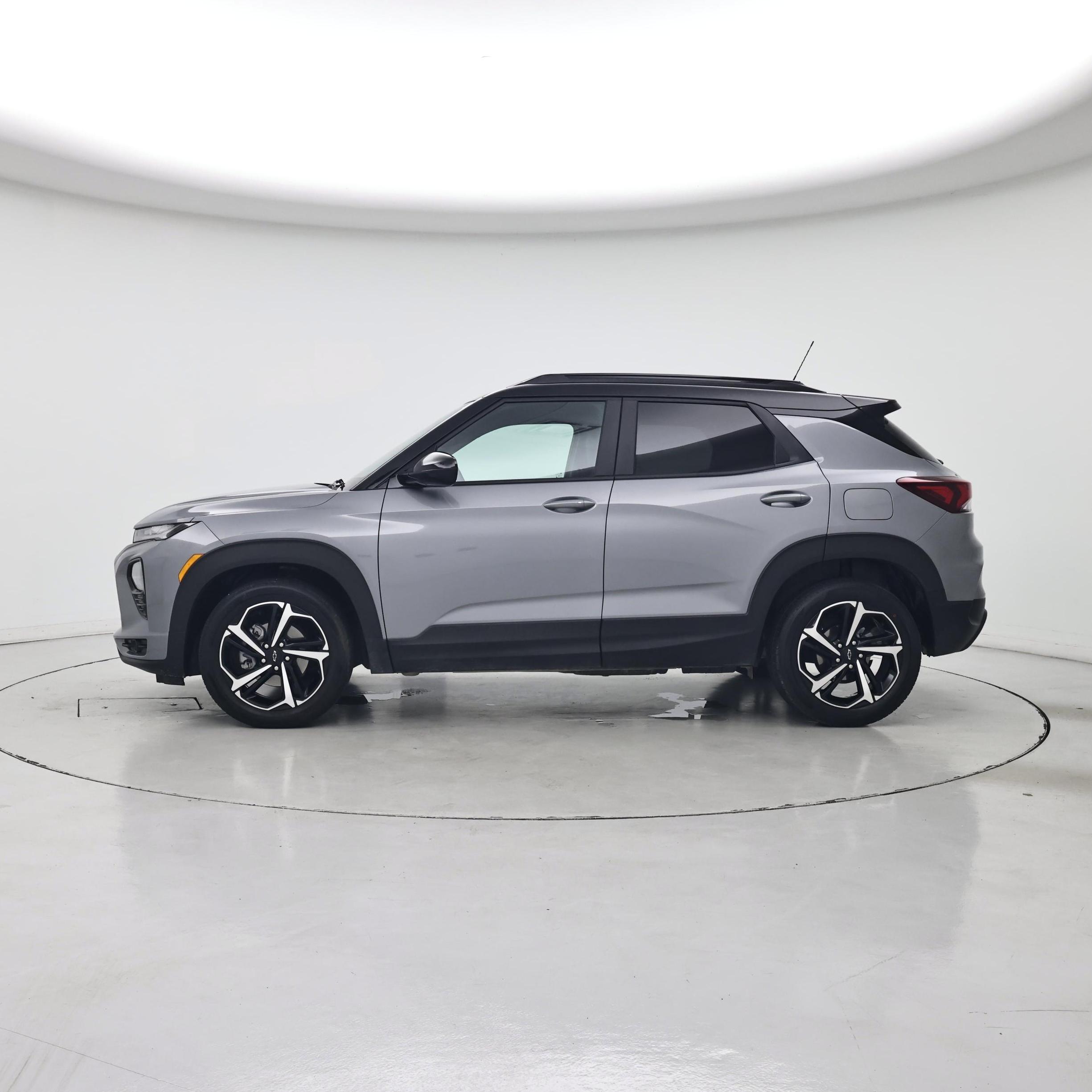 Thumbnail: 2023 Chevrolet TrailBlazer - 3