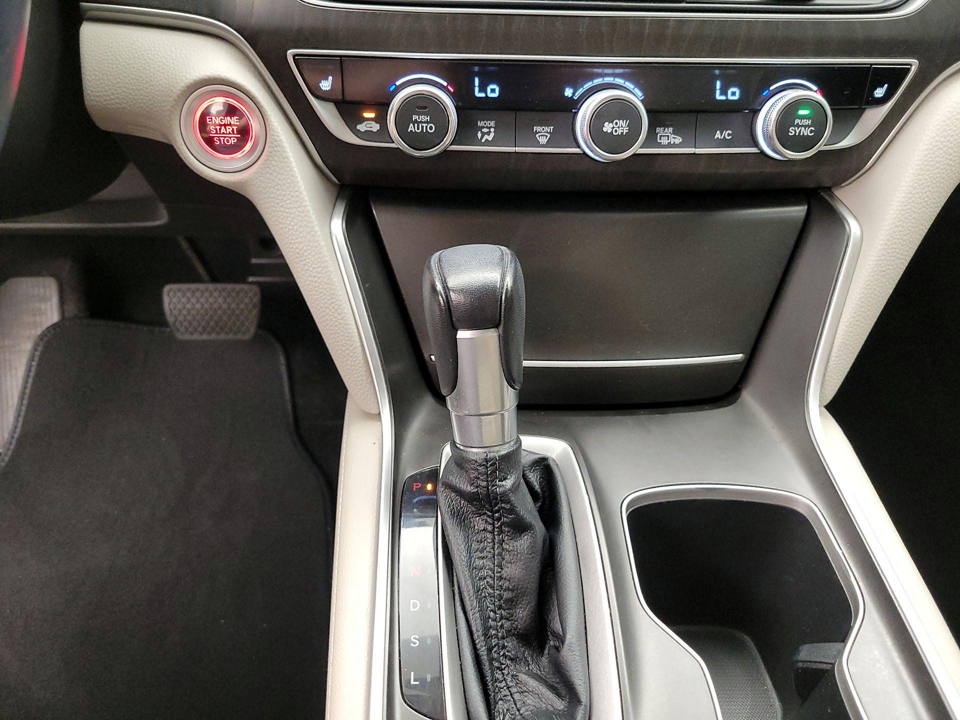 Thumbnail: 2019 Honda Accord - 17