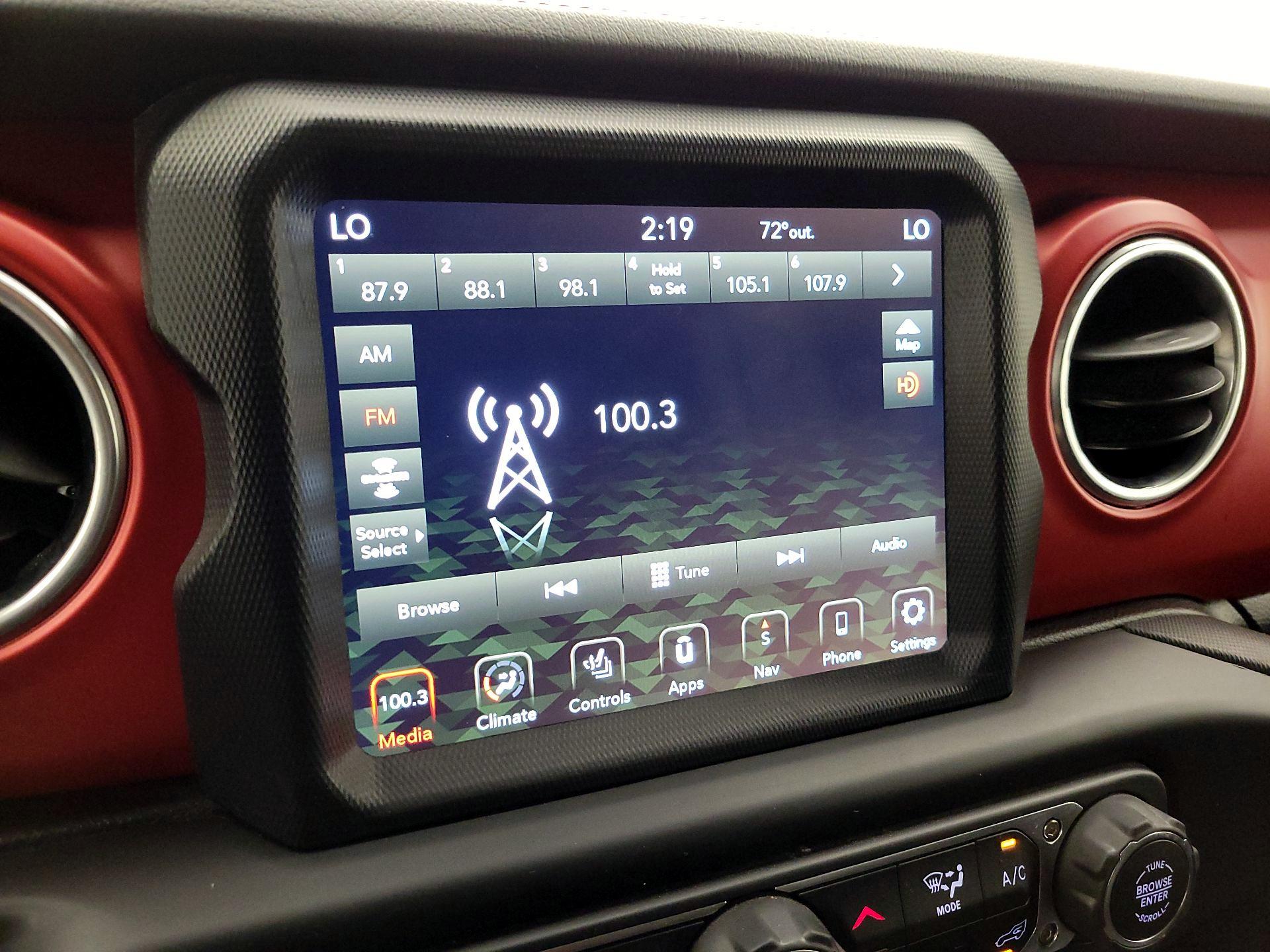 Thumbnail: 2019 Jeep Wrangler - 16