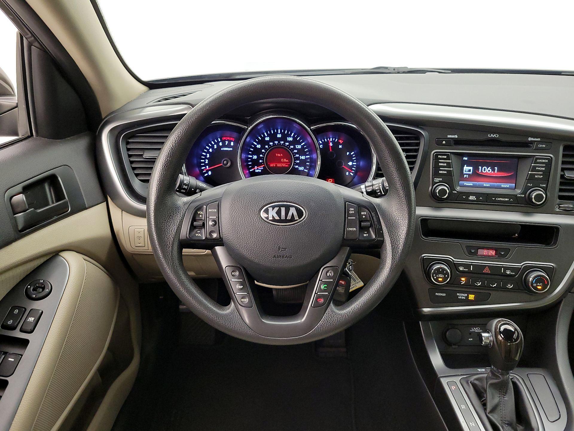 Thumbnail: 2013 Kia Optima - 10
