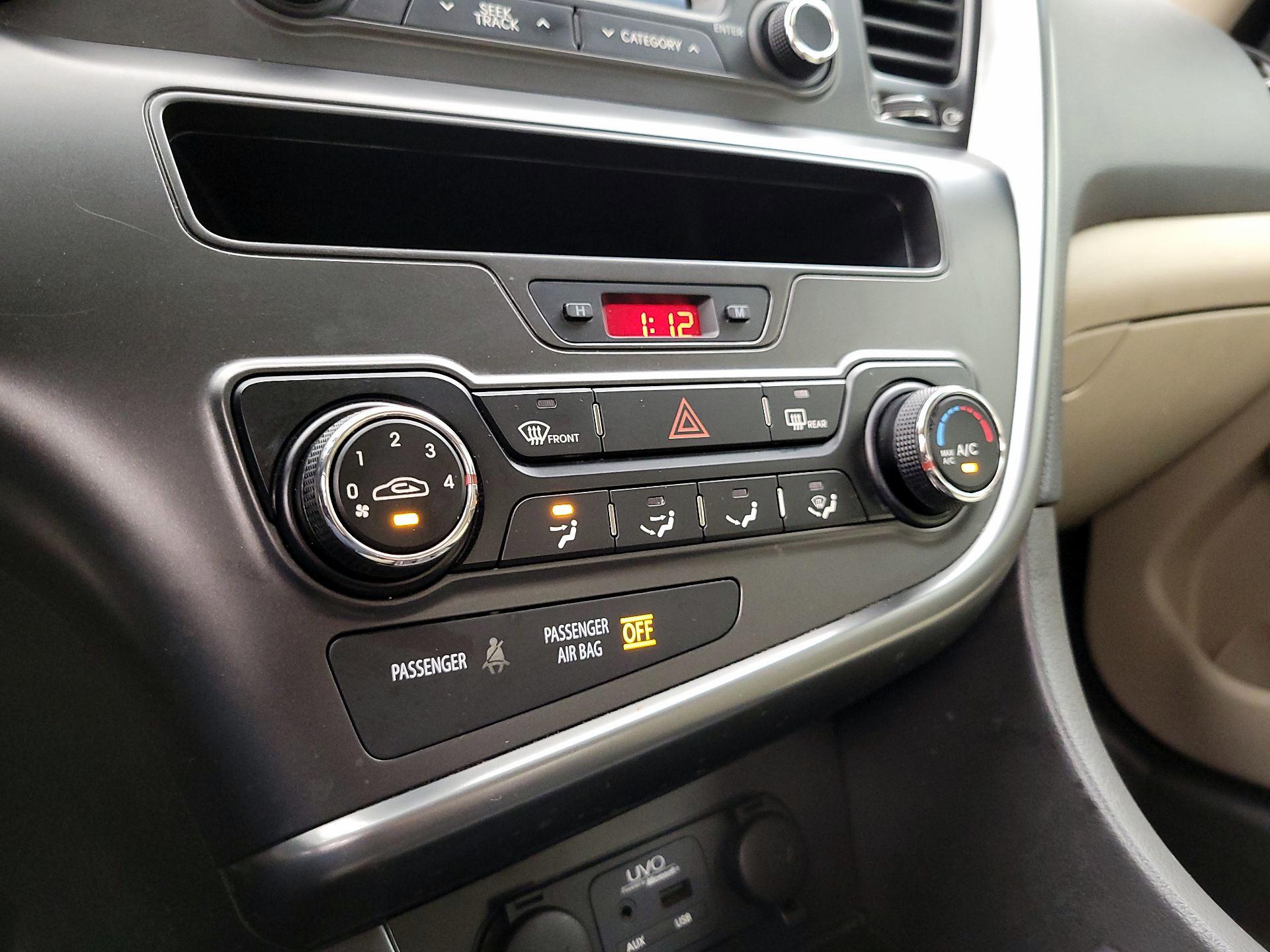 Thumbnail: 2013 Kia Optima - 16