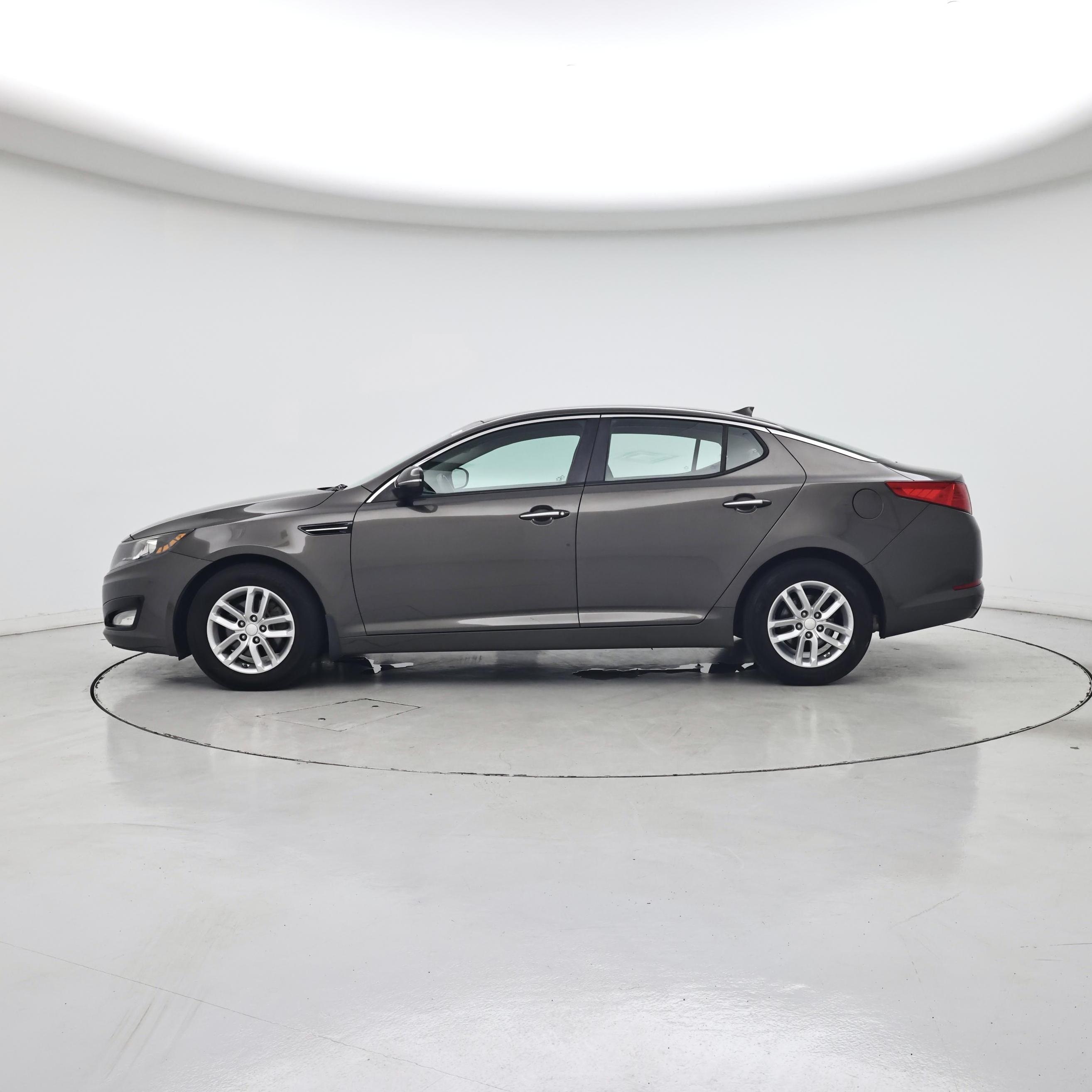 Thumbnail: 2013 Kia Optima - 3