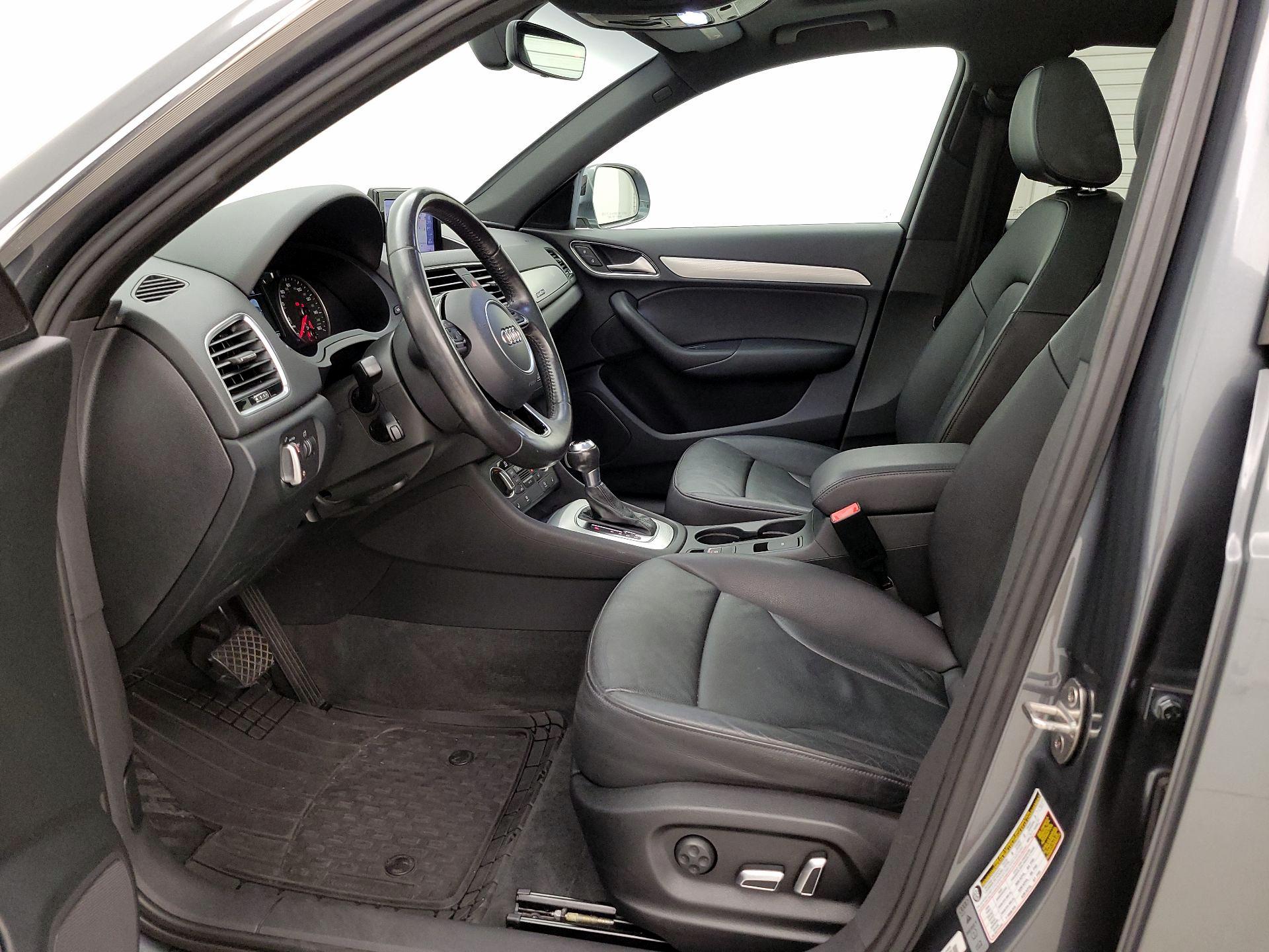Thumbnail: 2016 Audi Q3 - 11