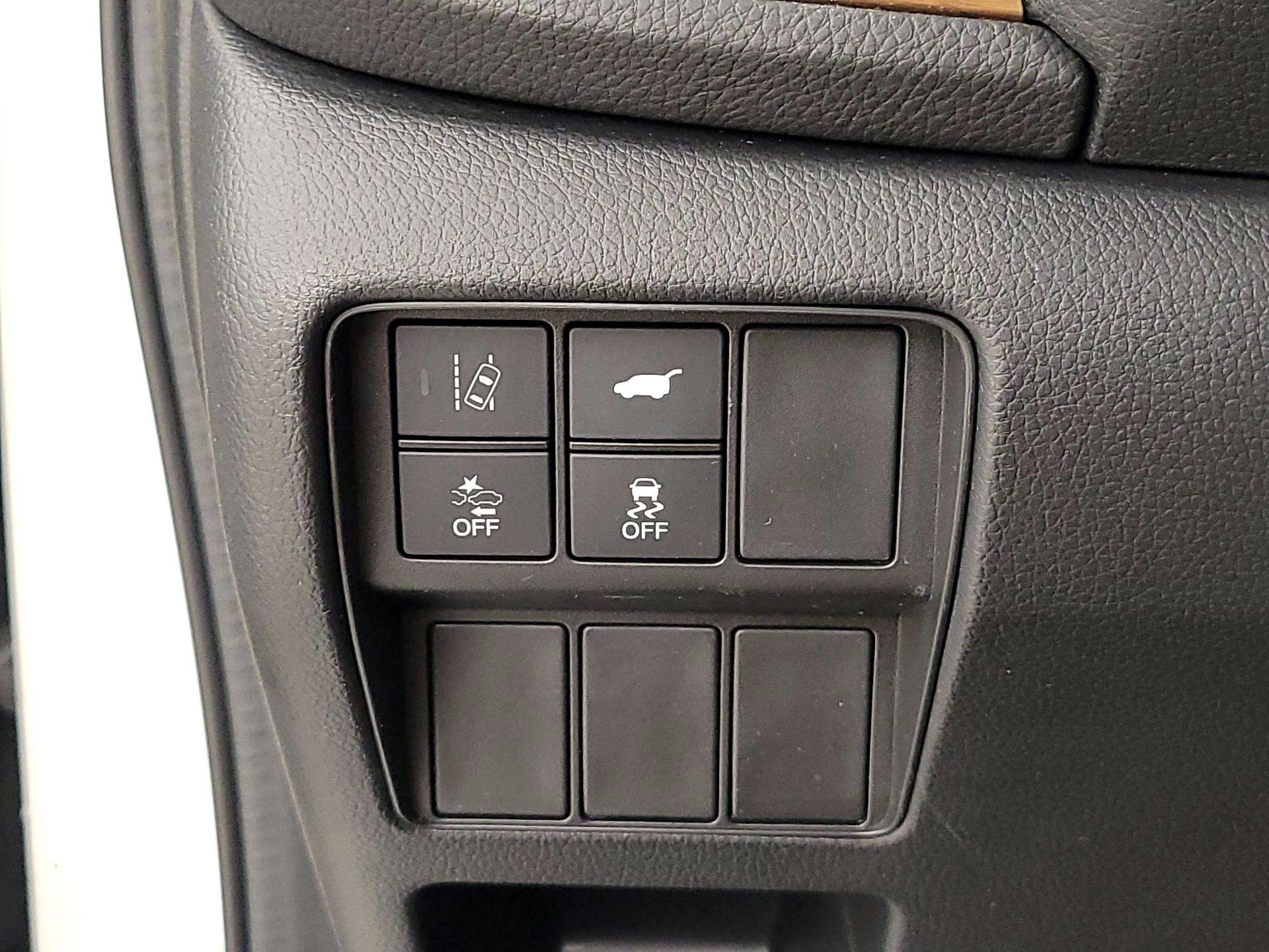 Thumbnail: 2018 Honda CR-V - 13
