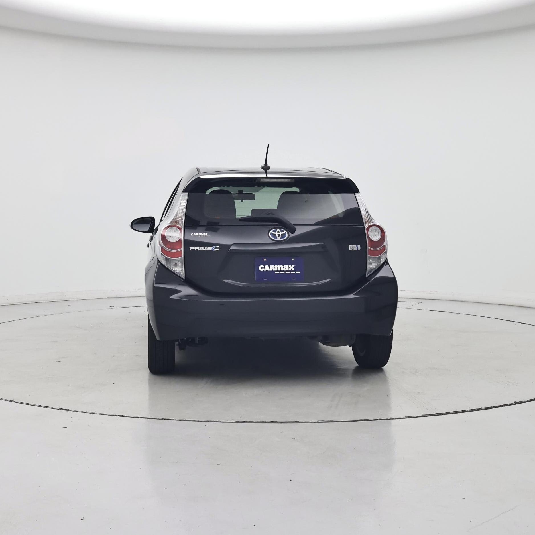 Thumbnail: 2013 Toyota Prius c - 6