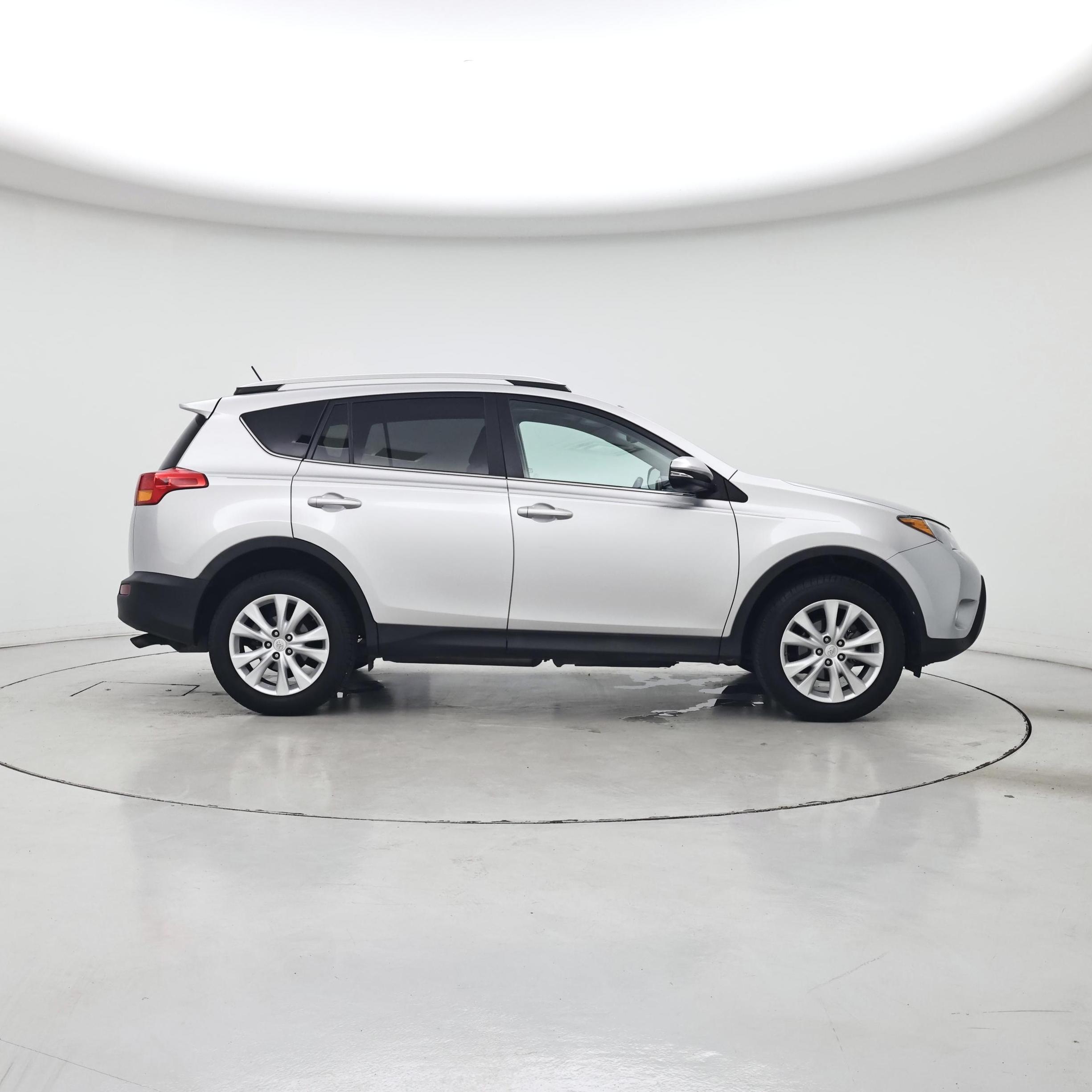 Thumbnail: 2015 Toyota RAV4 - 7