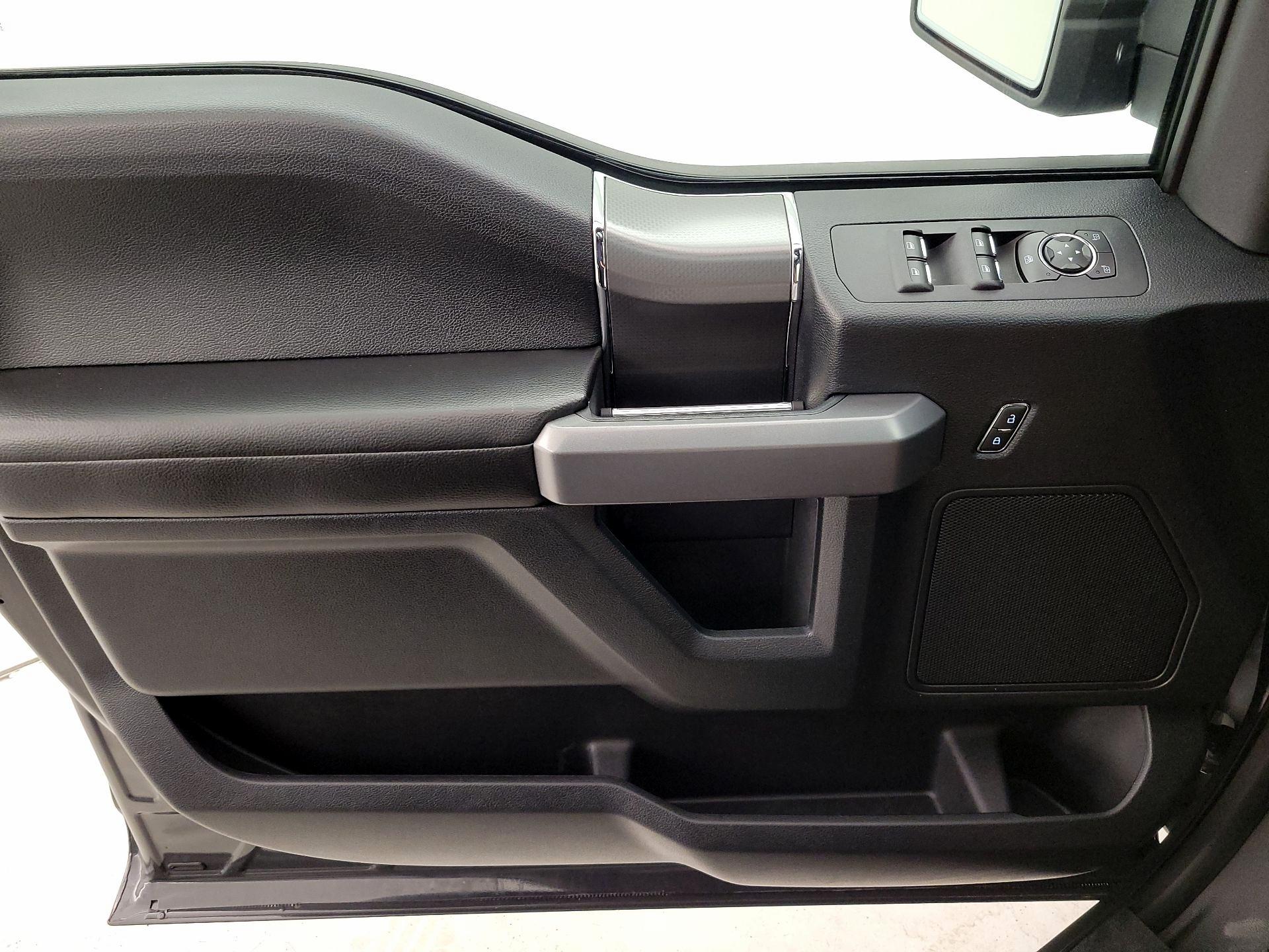 Thumbnail: 2016 Ford F-150 - 12