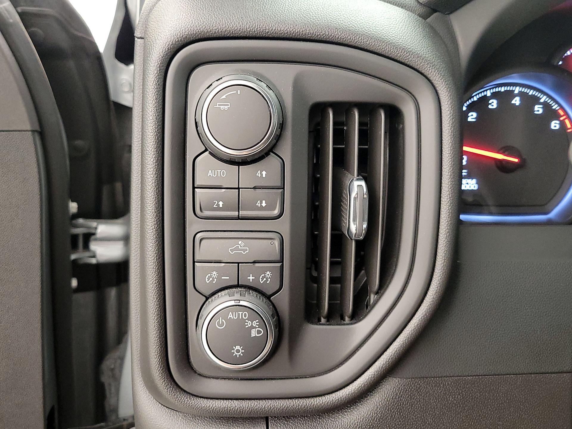 Thumbnail: 2024 Chevrolet Silverado 1500 - 13