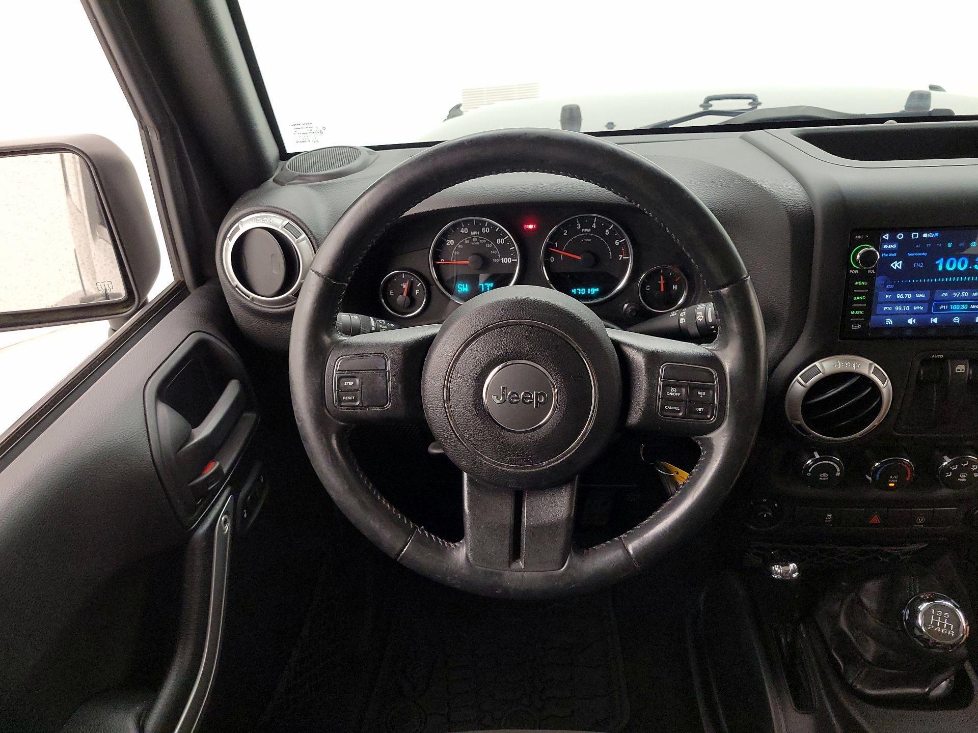 Thumbnail: 2017 Jeep Wrangler - 10