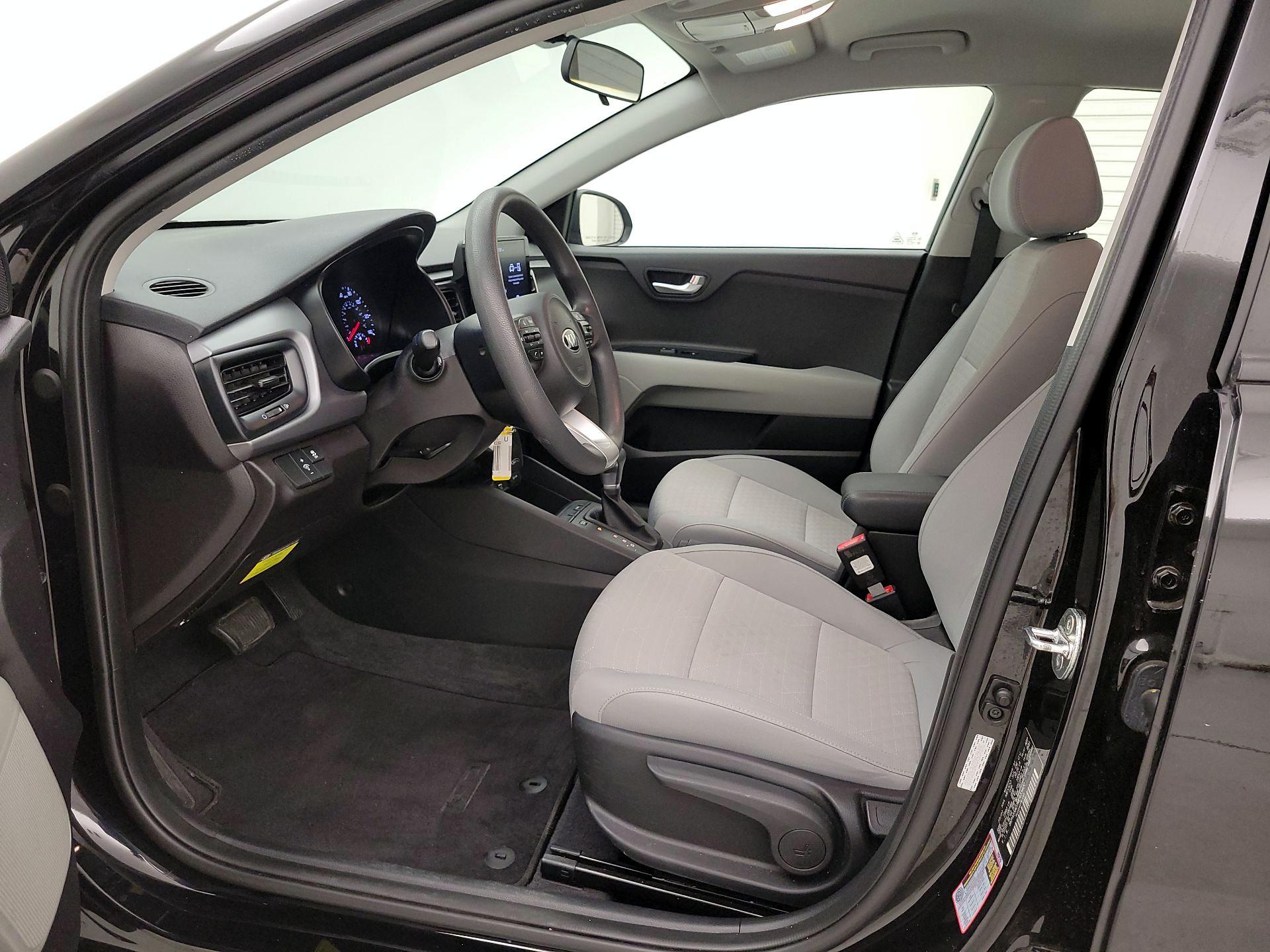 Thumbnail: 2021 Kia Rio5 - 11