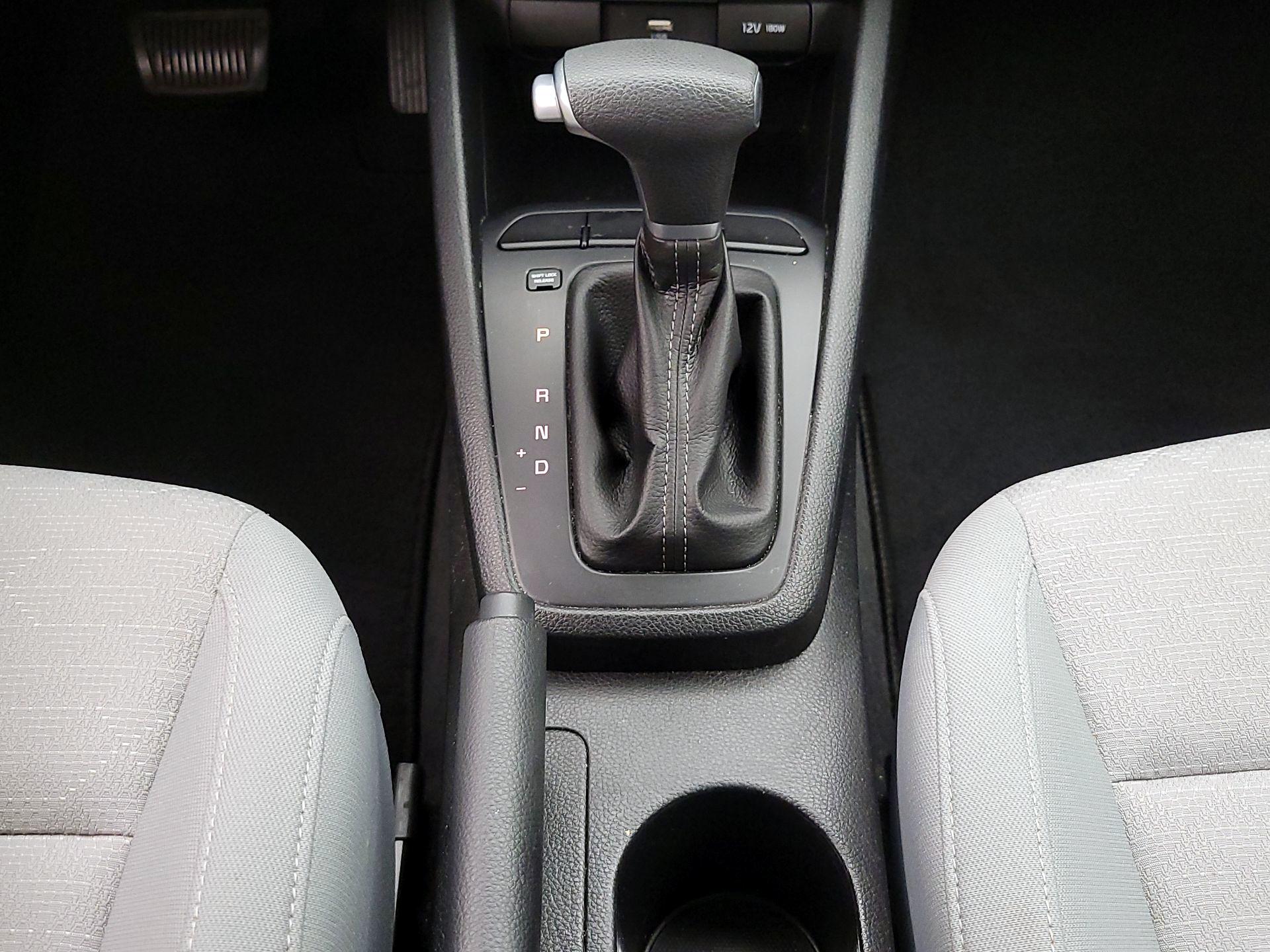 Thumbnail: 2021 Kia Rio5 - 17
