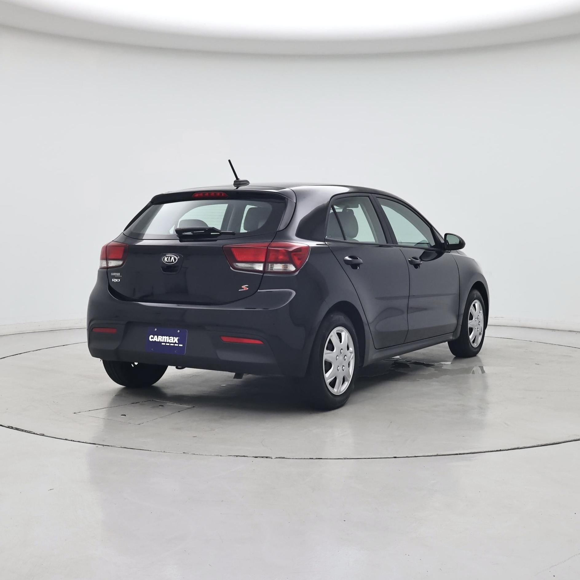 Thumbnail: 2021 Kia Rio5 - 8