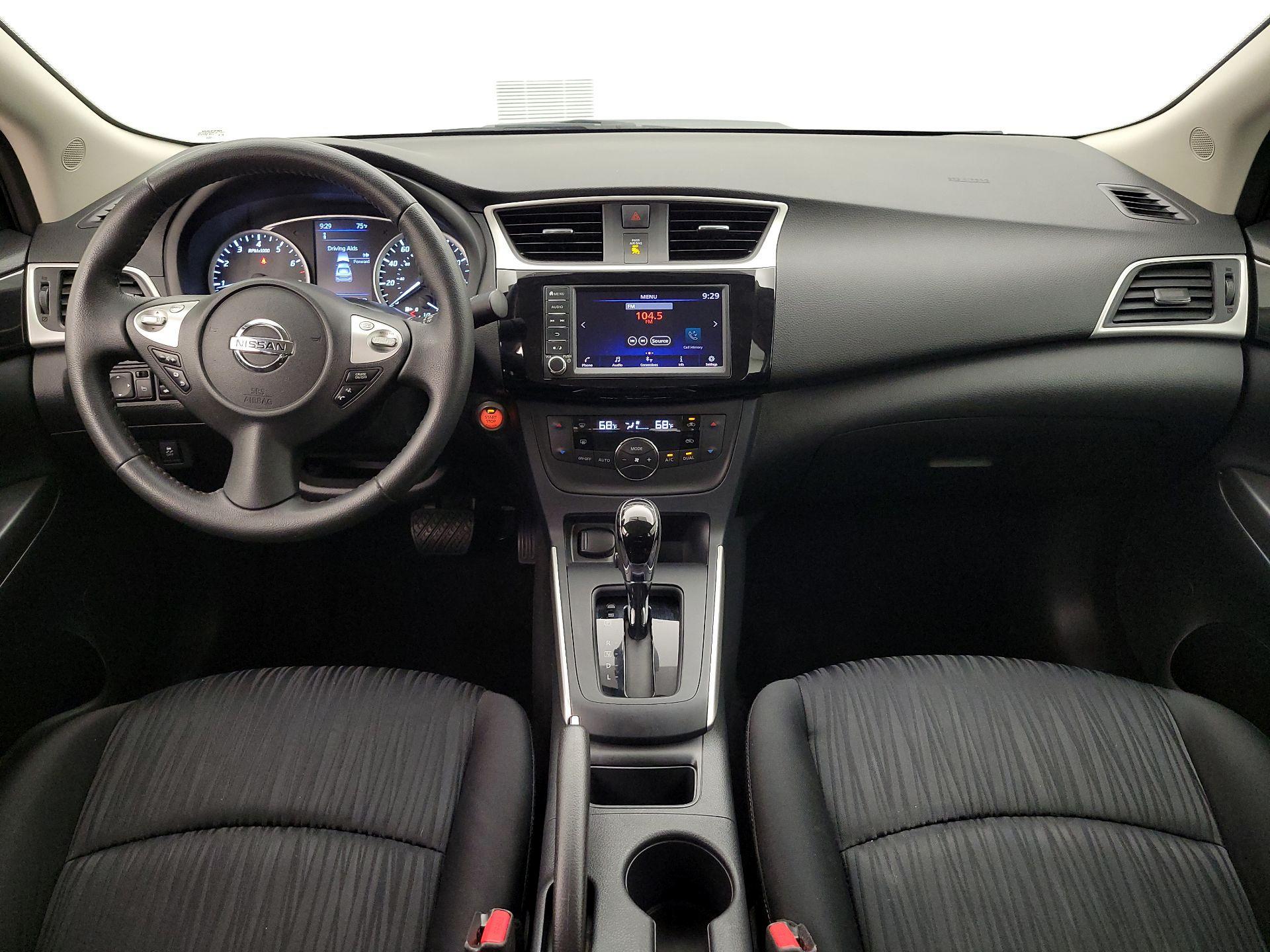 Thumbnail: 2019 Nissan Sentra - 9