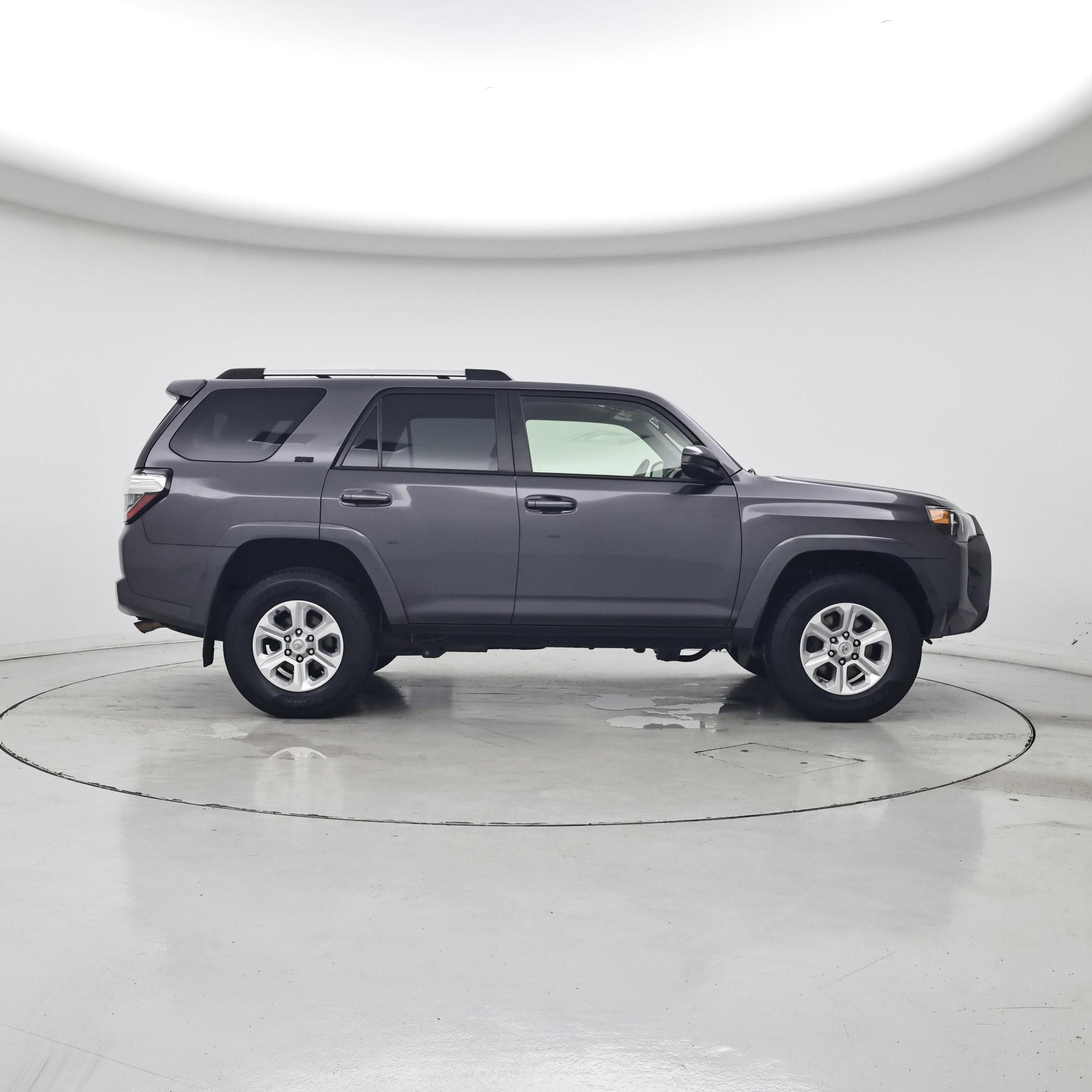 Thumbnail: 2021 Toyota 4Runner - 7