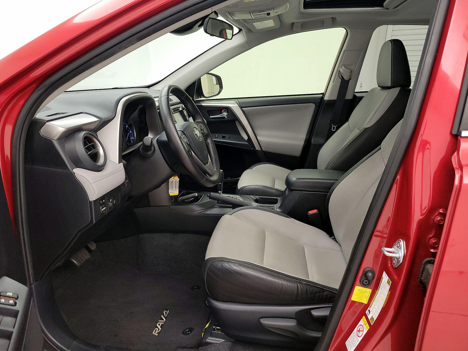 Thumbnail: 2017 Toyota RAV4 - 11