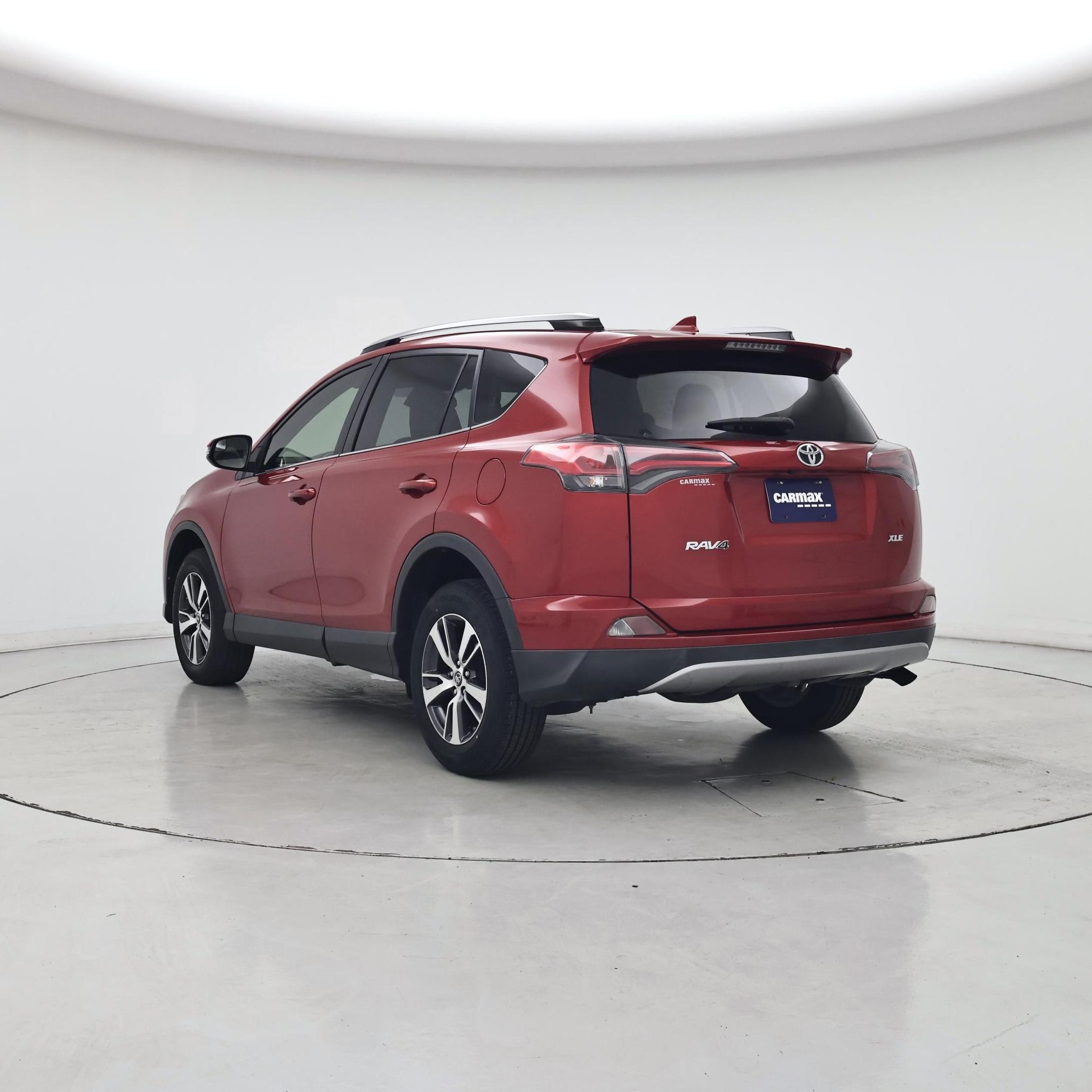 Thumbnail: 2017 Toyota RAV4 - 2