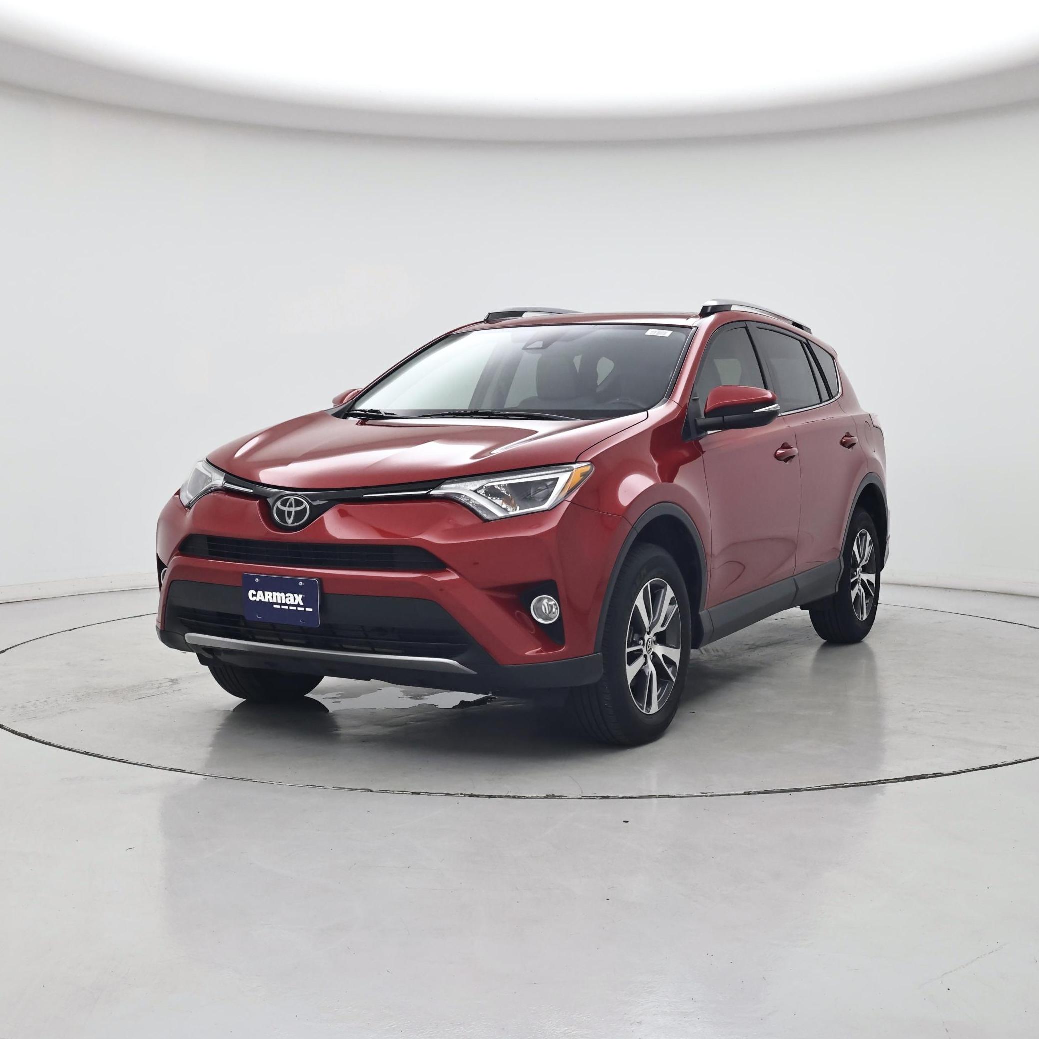 Thumbnail: 2017 Toyota RAV4 - 4