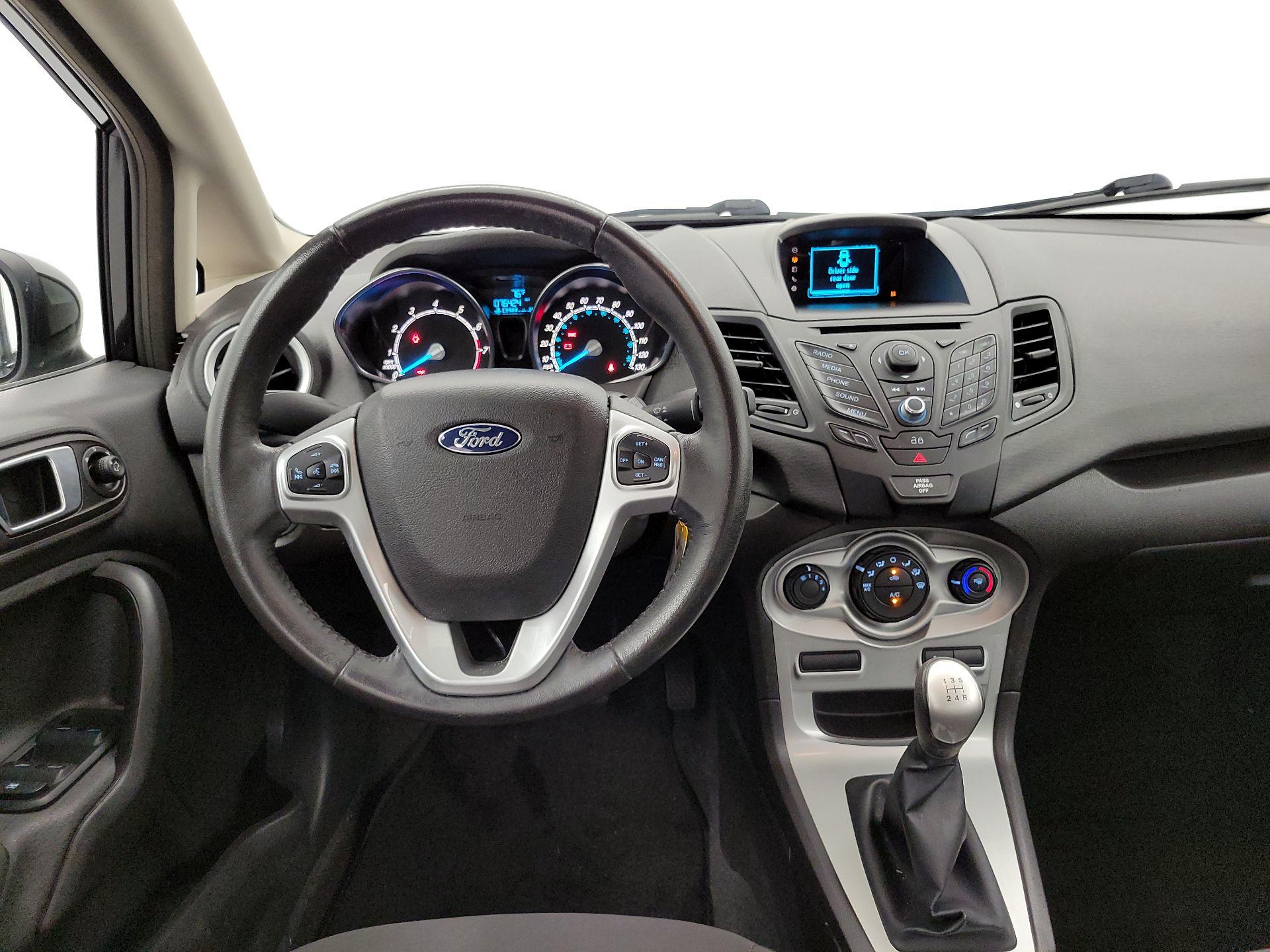 Thumbnail: 2014 Ford Fiesta - 10