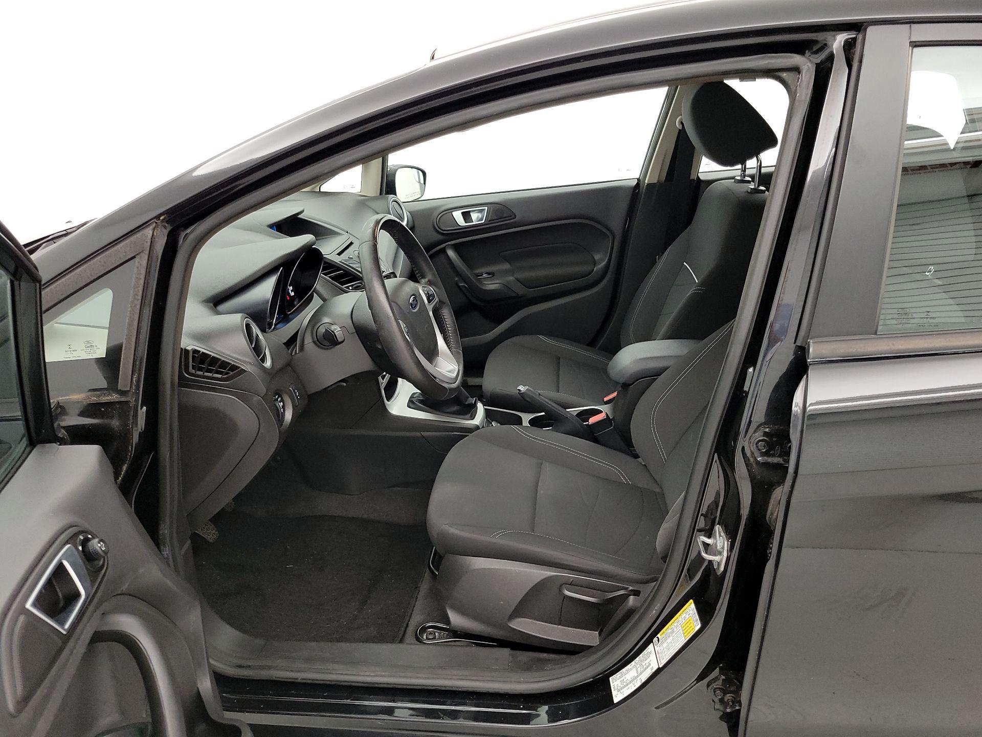 Thumbnail: 2014 Ford Fiesta - 11