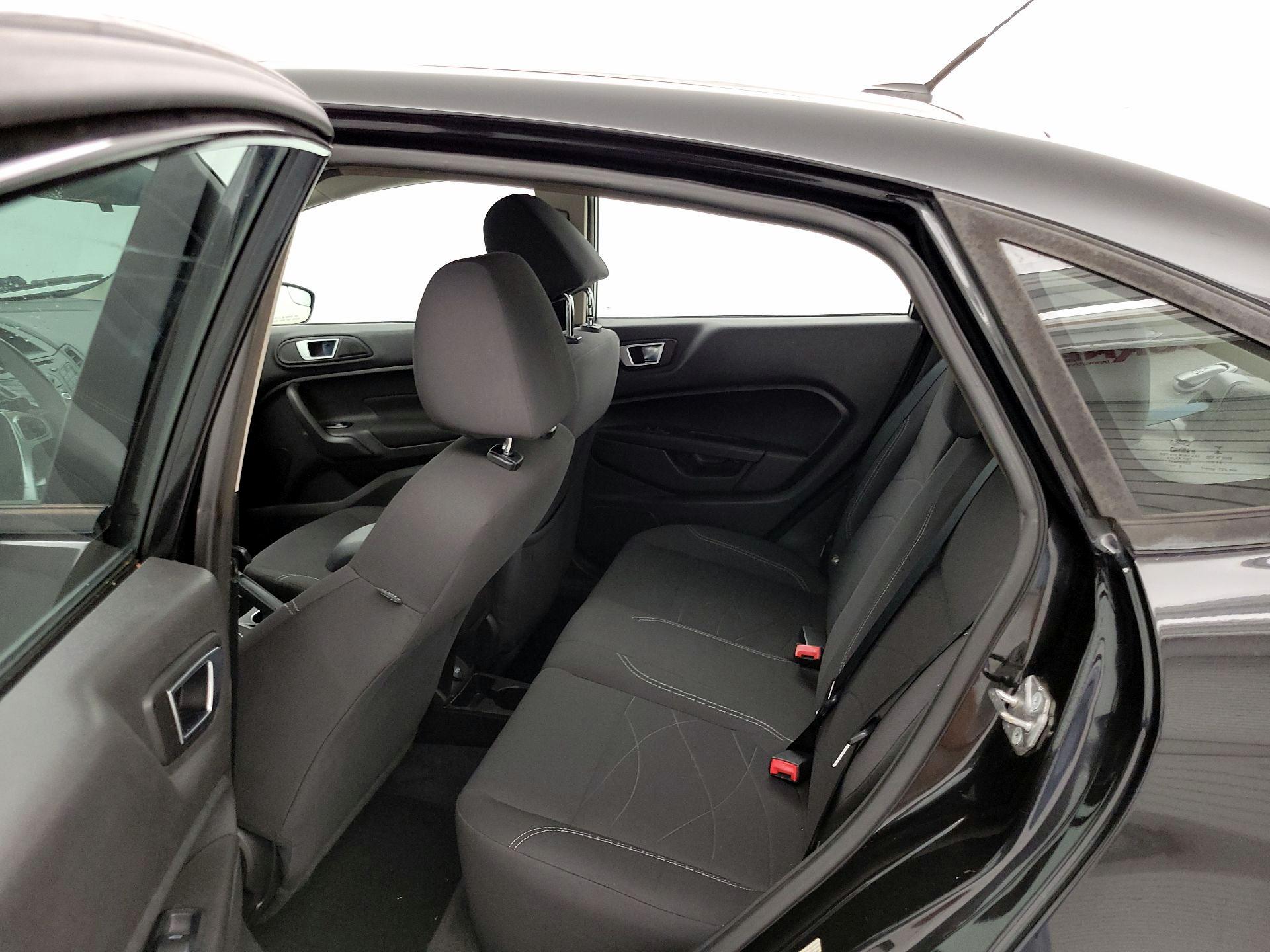 Thumbnail: 2014 Ford Fiesta - 18