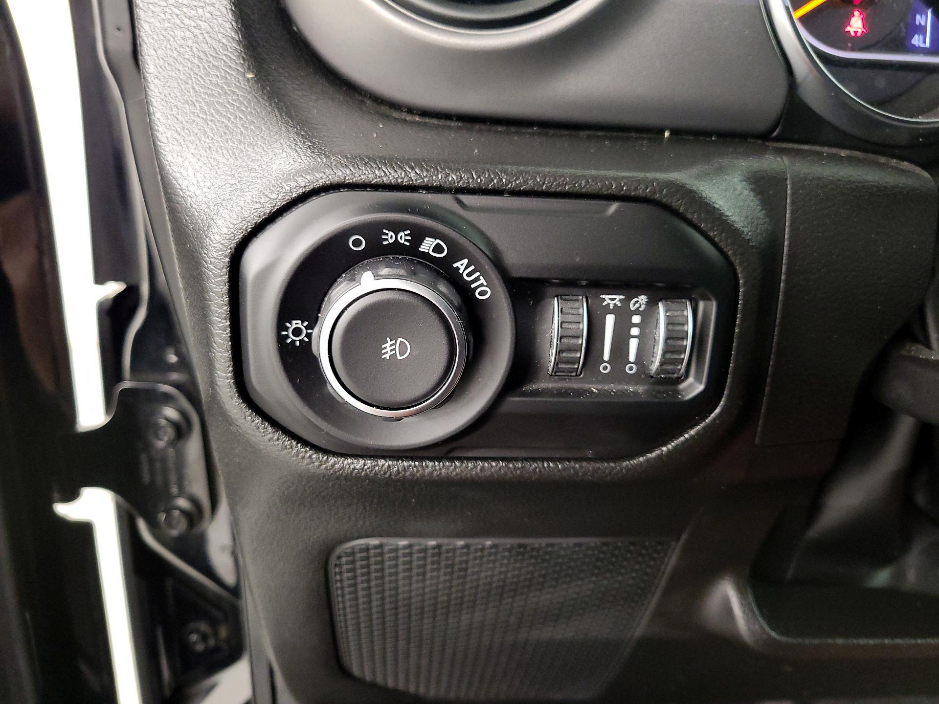 Thumbnail: 2022 Jeep Wrangler - 13
