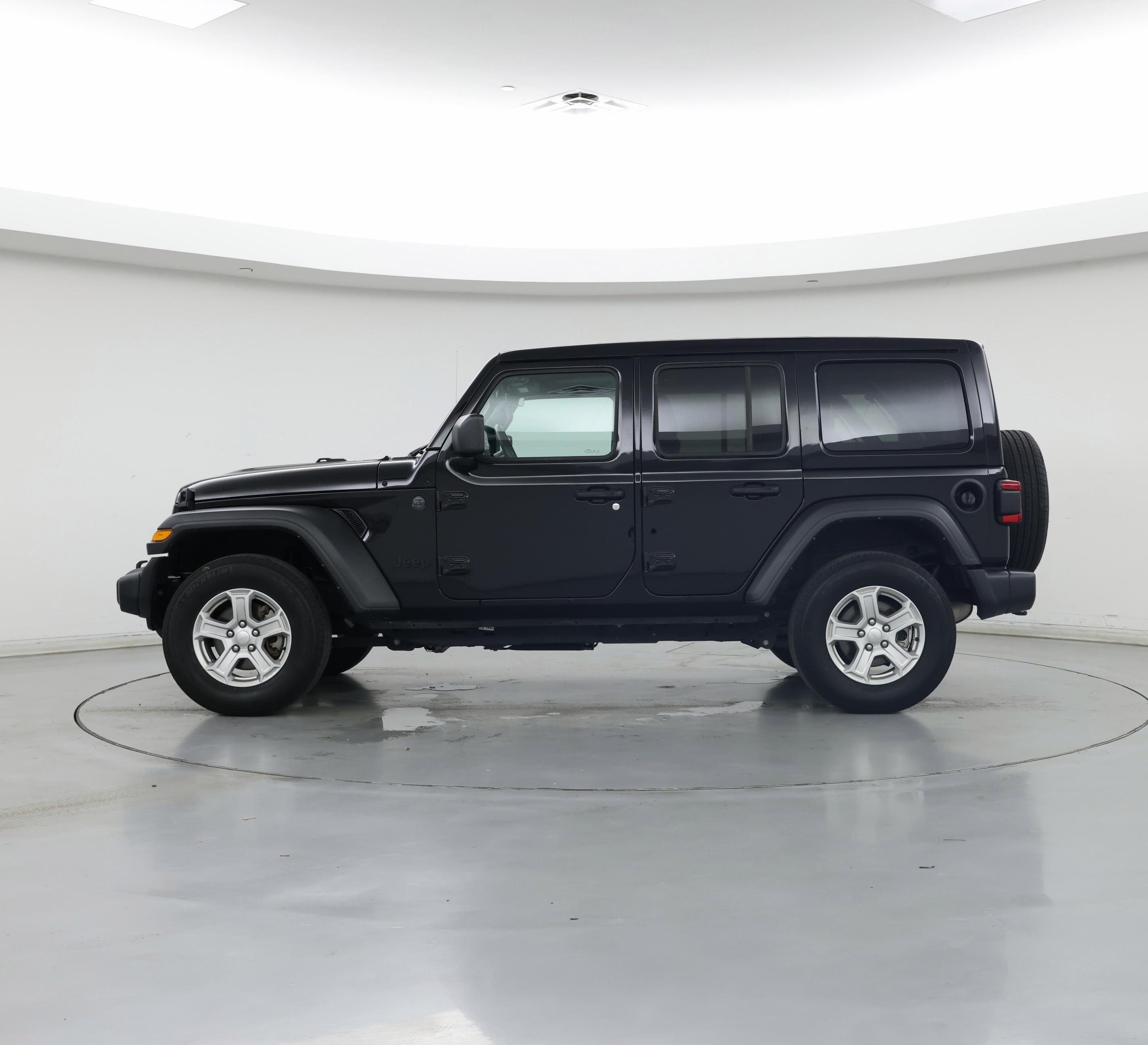 Thumbnail: 2022 Jeep Wrangler - 3