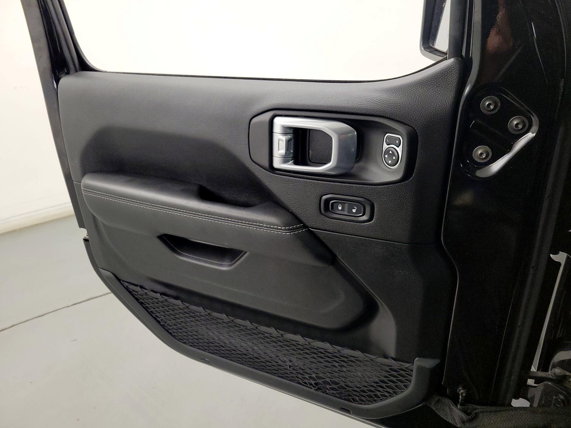 Thumbnail: 2021 Jeep Wrangler - 12