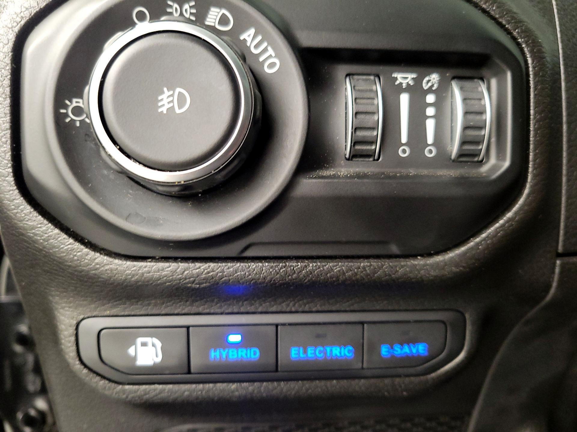 Thumbnail: 2021 Jeep Wrangler - 13