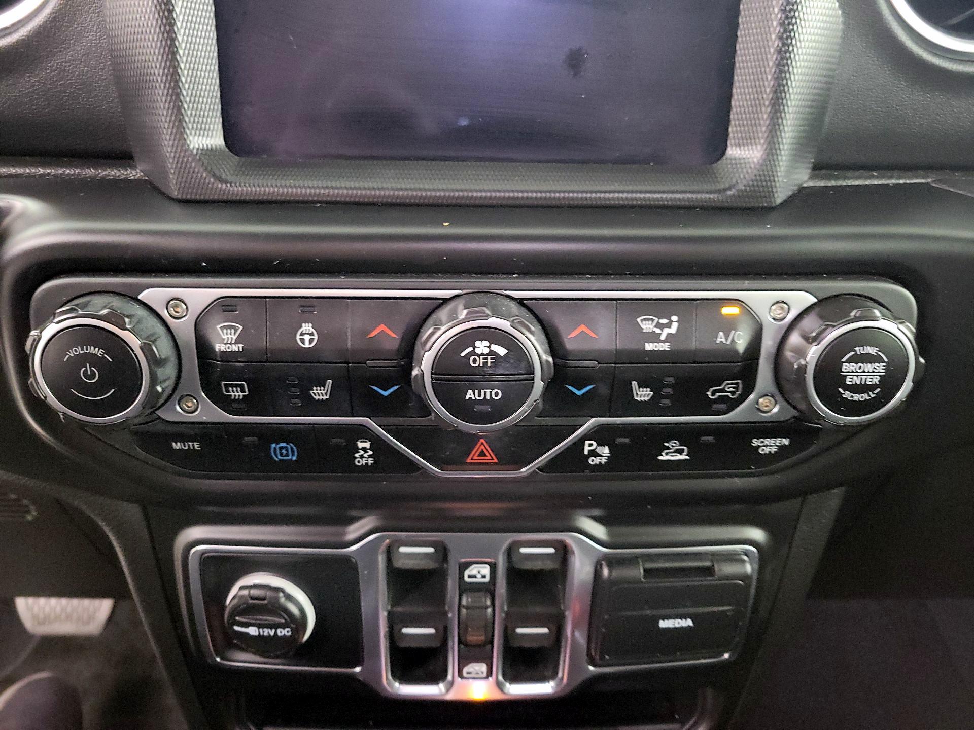 Thumbnail: 2021 Jeep Wrangler - 17