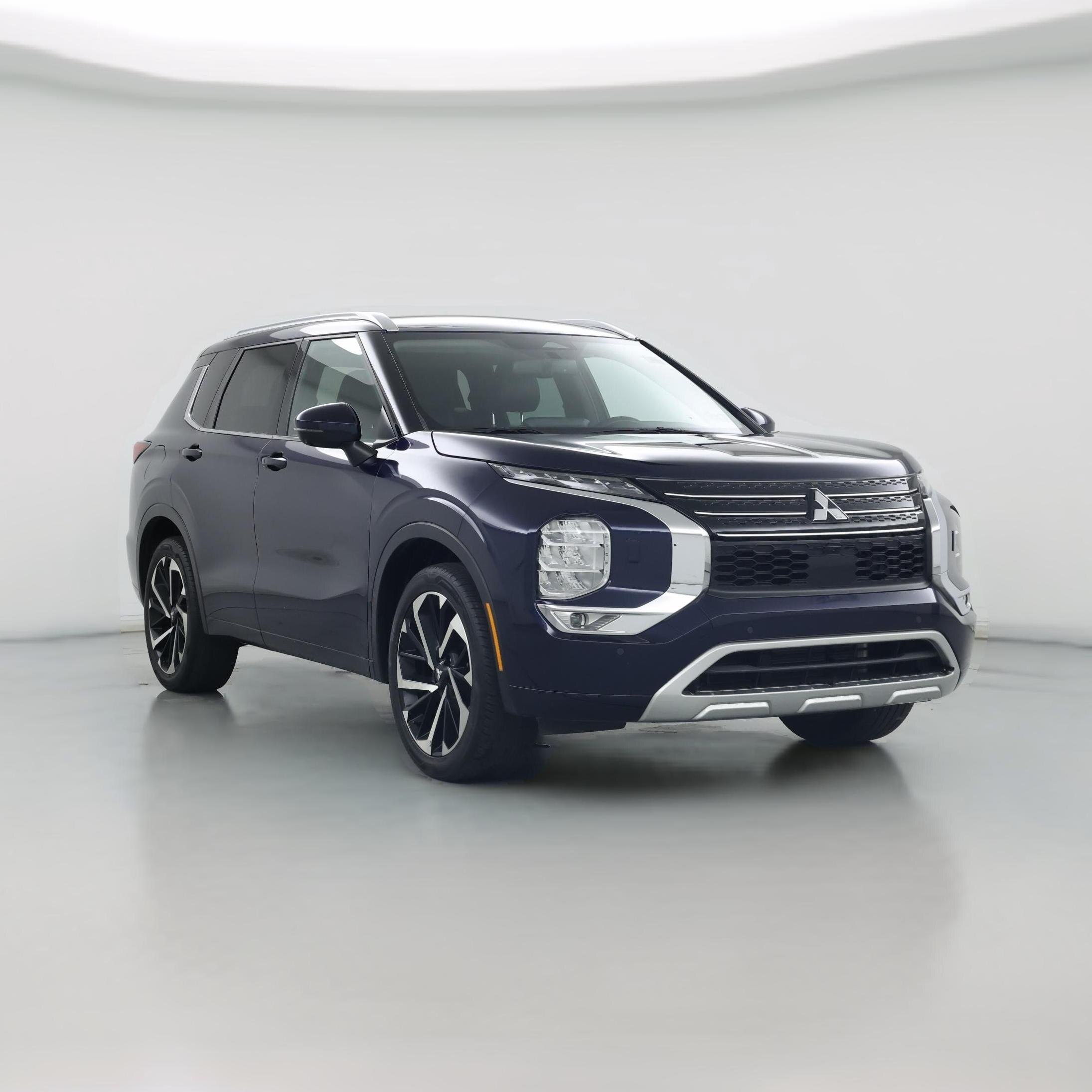 Thumbnail: 2022 Mitsubishi Outlander - 1
