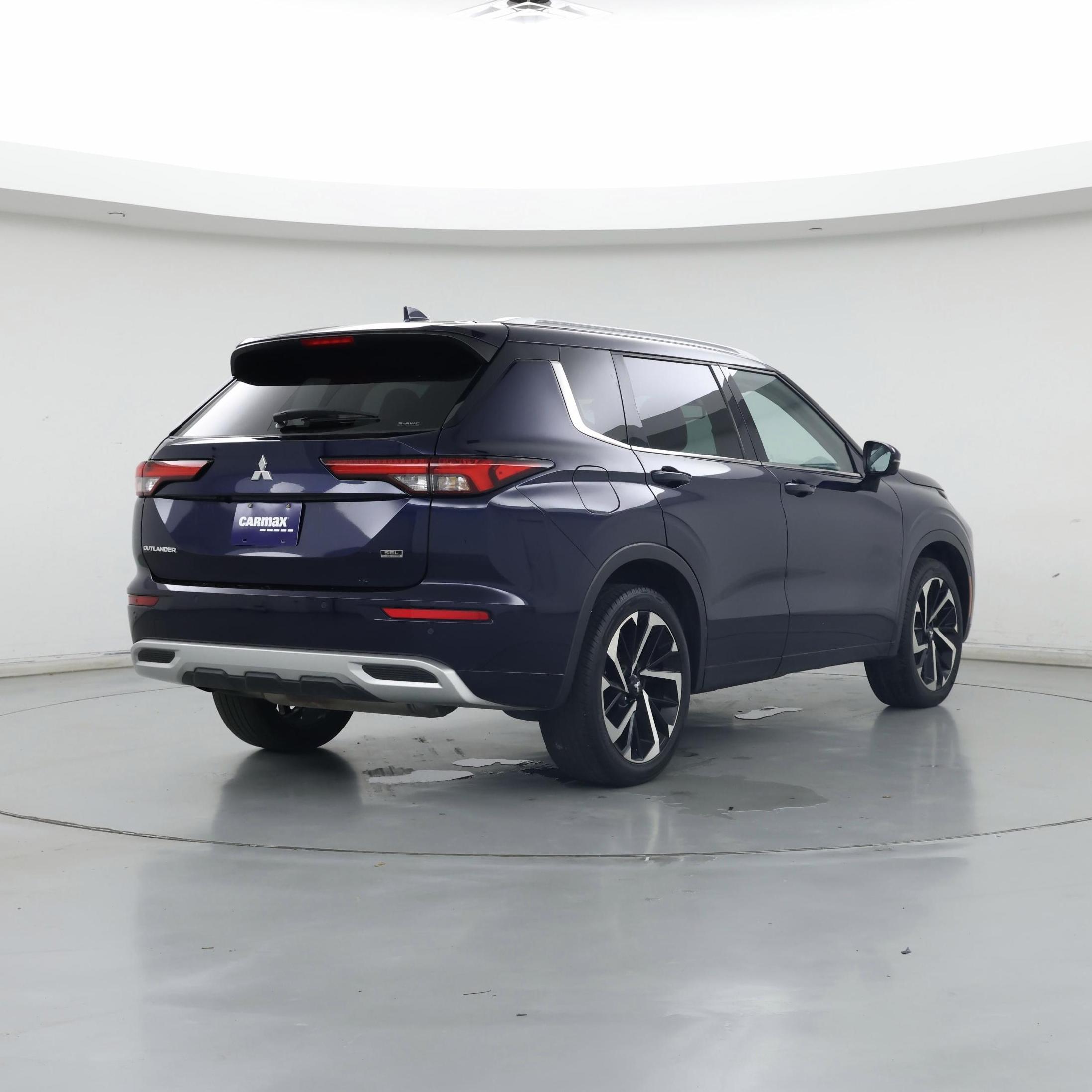 Thumbnail: 2022 Mitsubishi Outlander - 8