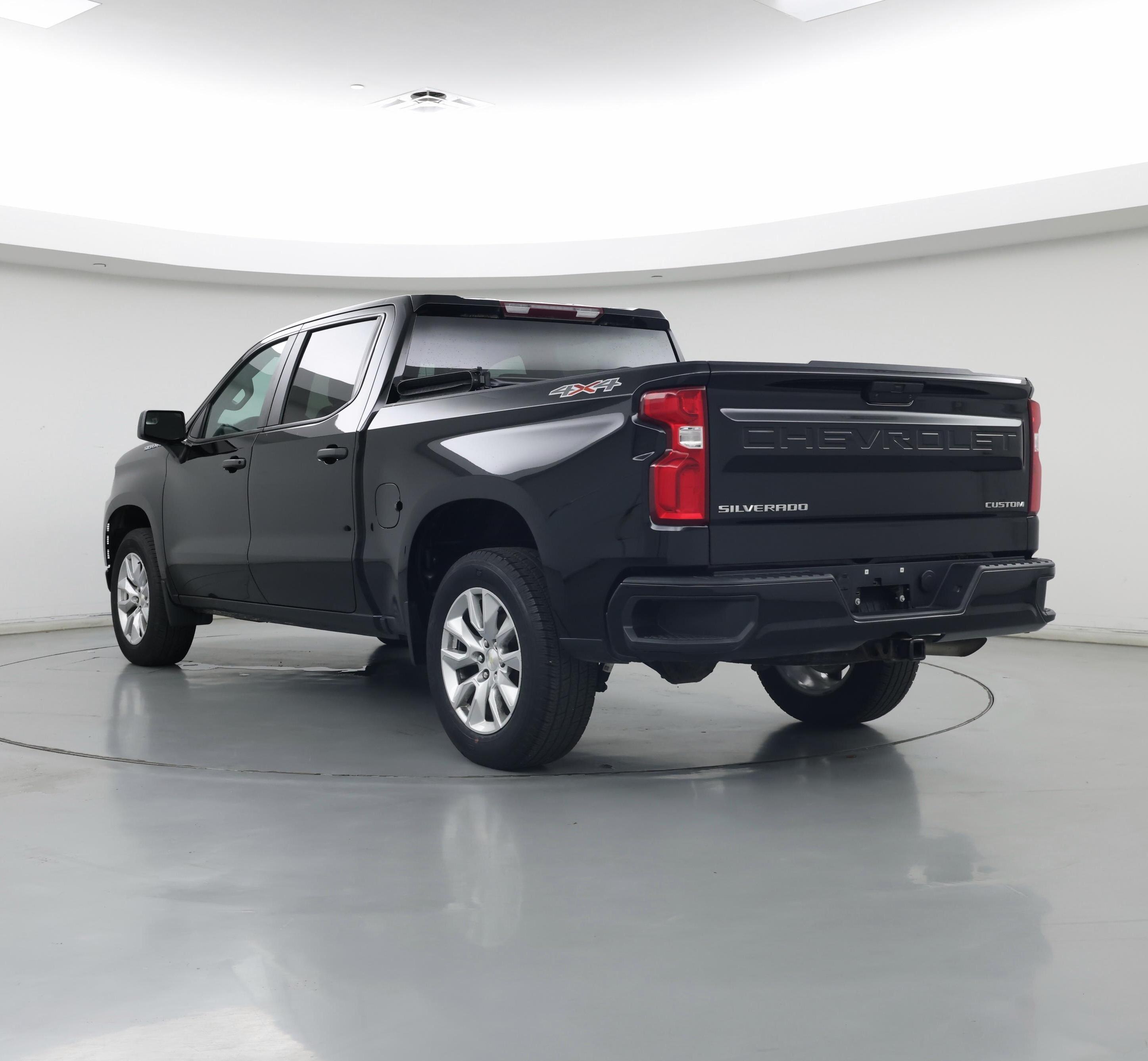 Thumbnail: 2021 Chevrolet Silverado 1500 - 2