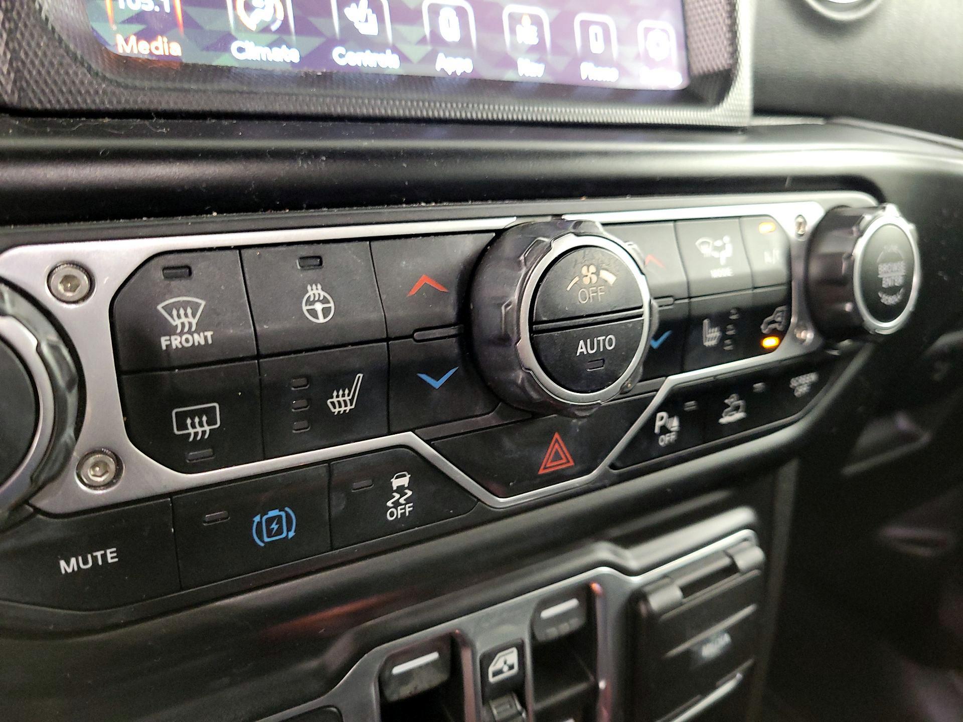Thumbnail: 2021 Jeep Wrangler - 17