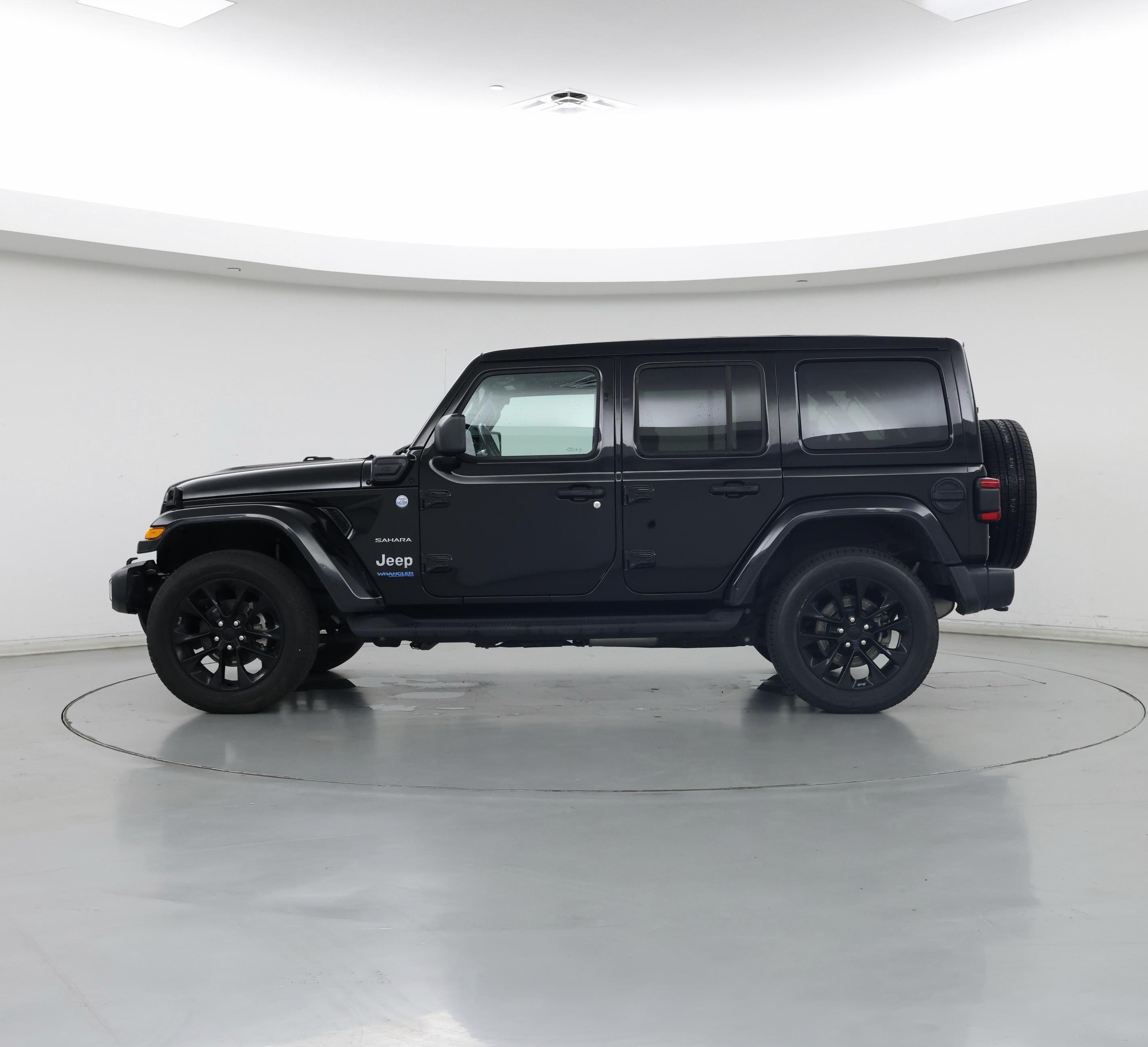 Thumbnail: 2021 Jeep Wrangler - 3