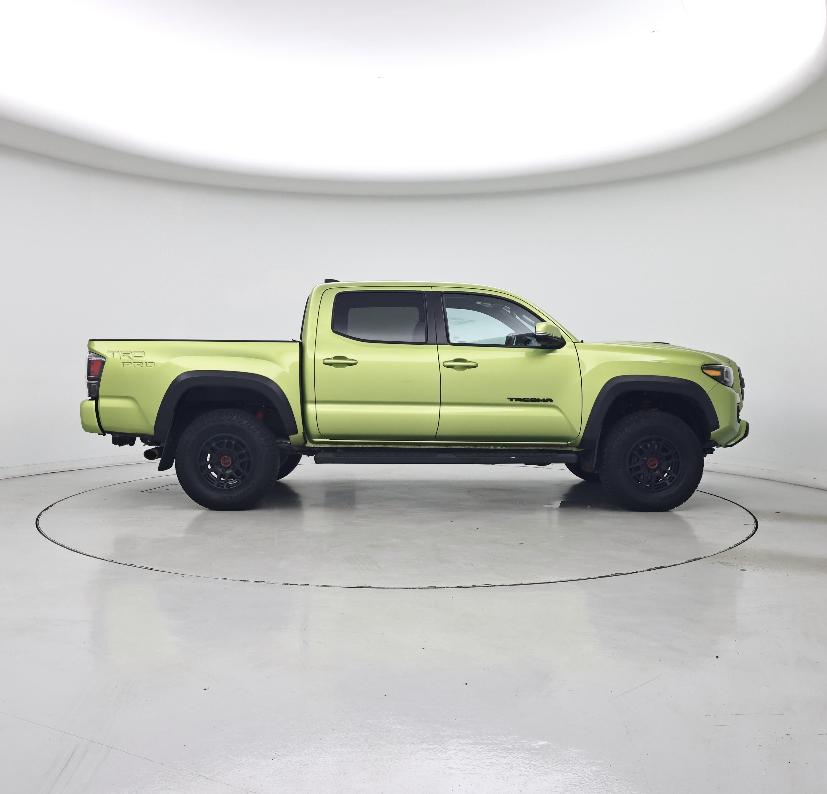 Thumbnail: 2022 Toyota Tacoma - 7