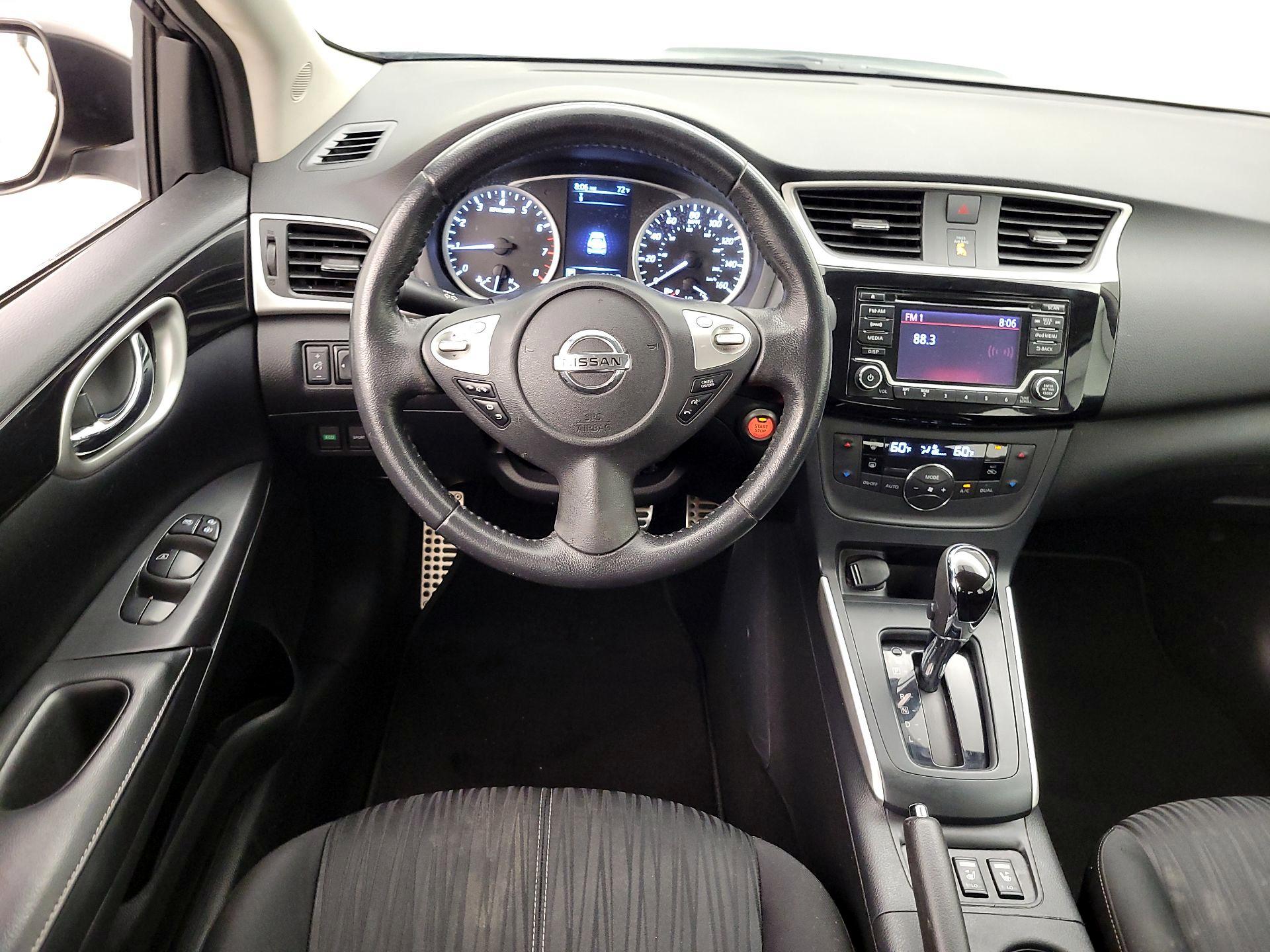 Thumbnail: 2018 Nissan Sentra - 10